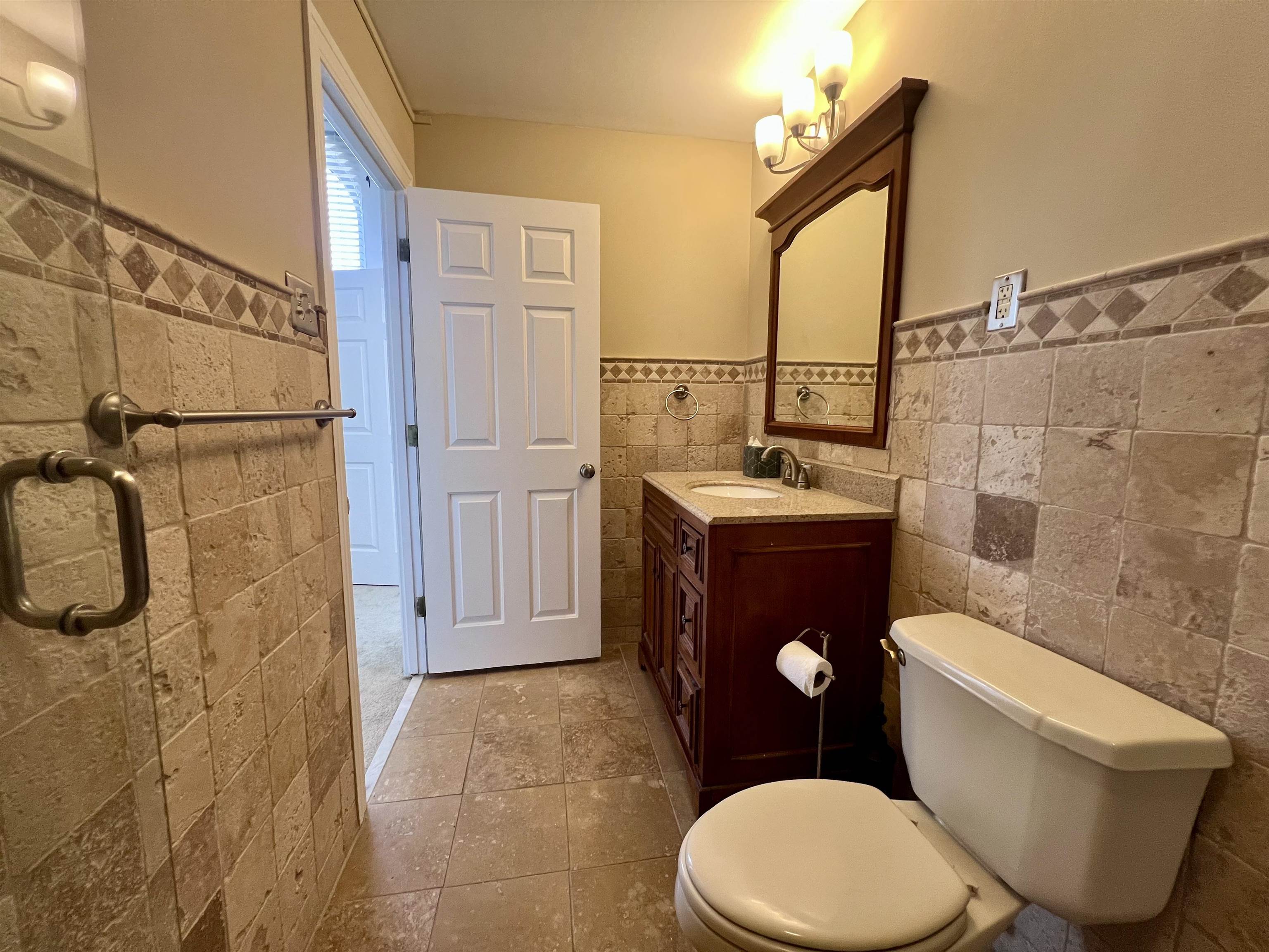 10 N Main St 10c Property Photo 28