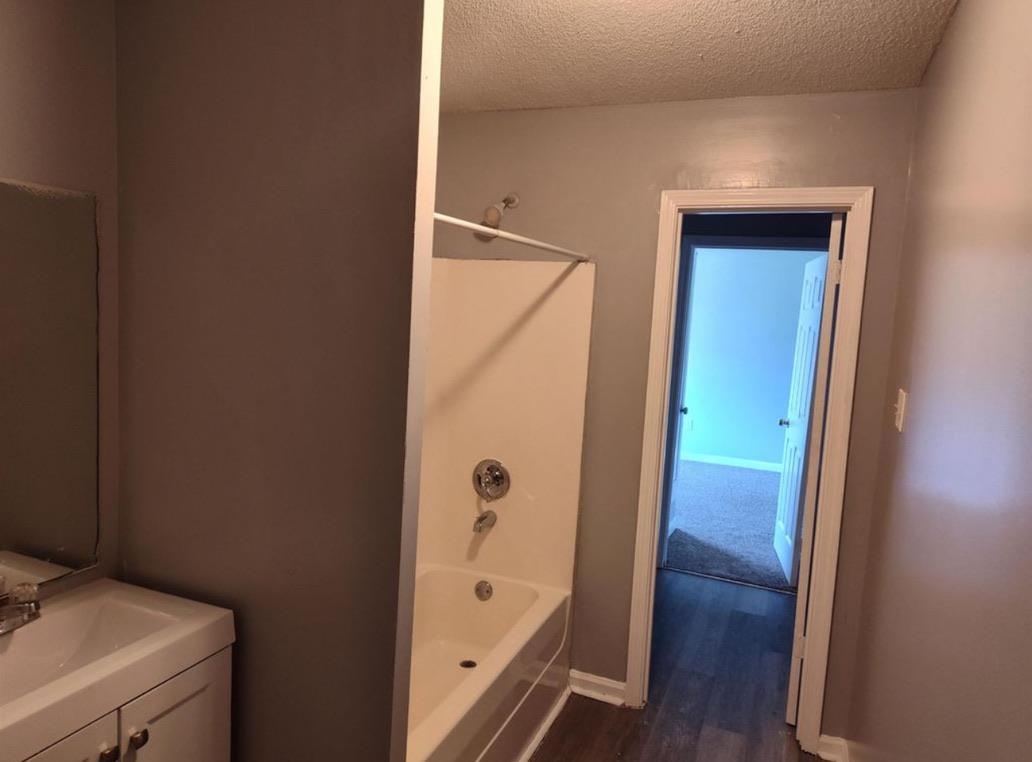 2525 Rozelle Rd Property Photo 4