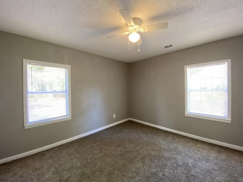 2119 Pendleton St Property Photo 5