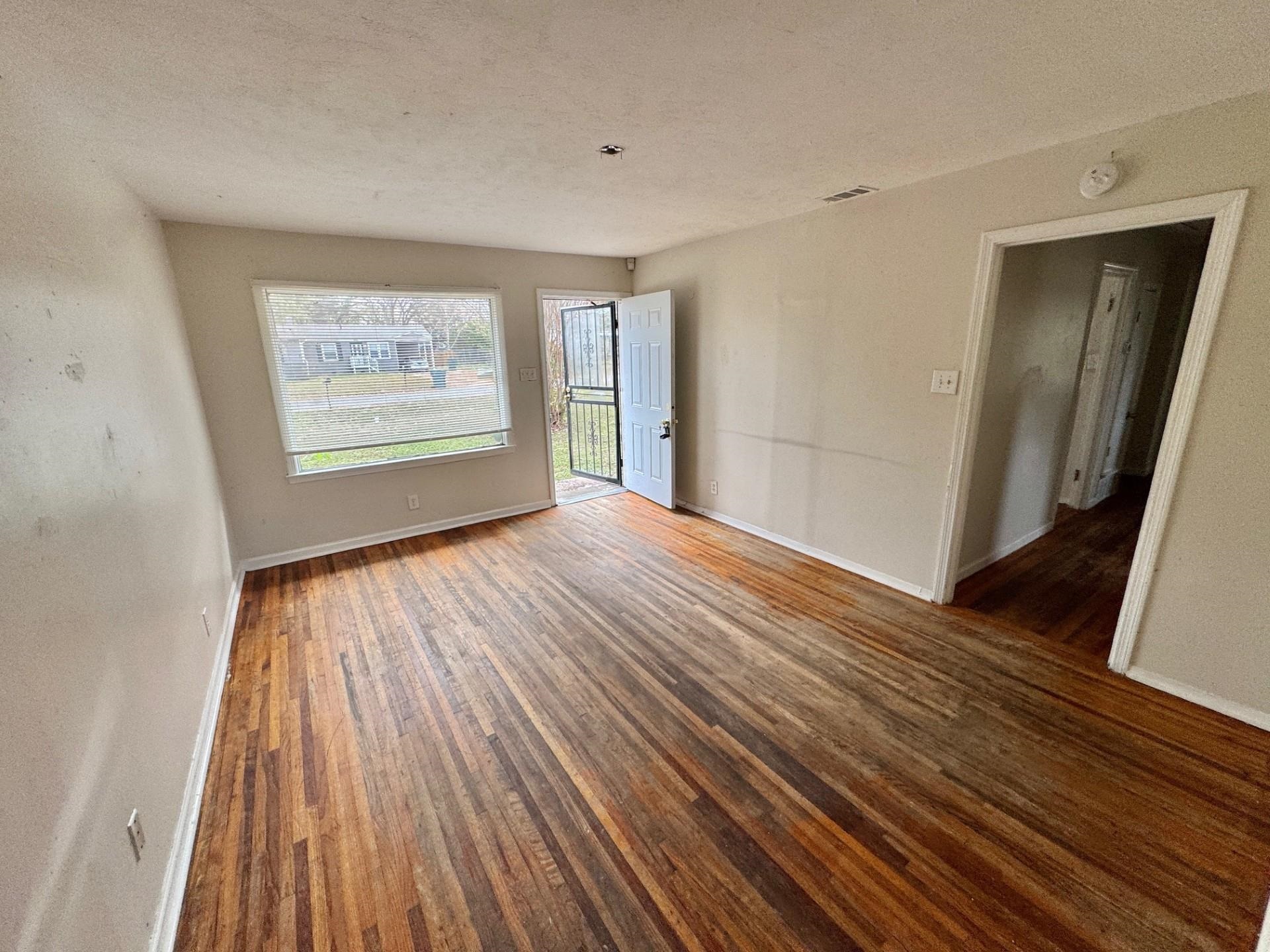 4967 Newton Rd Property Photo 2