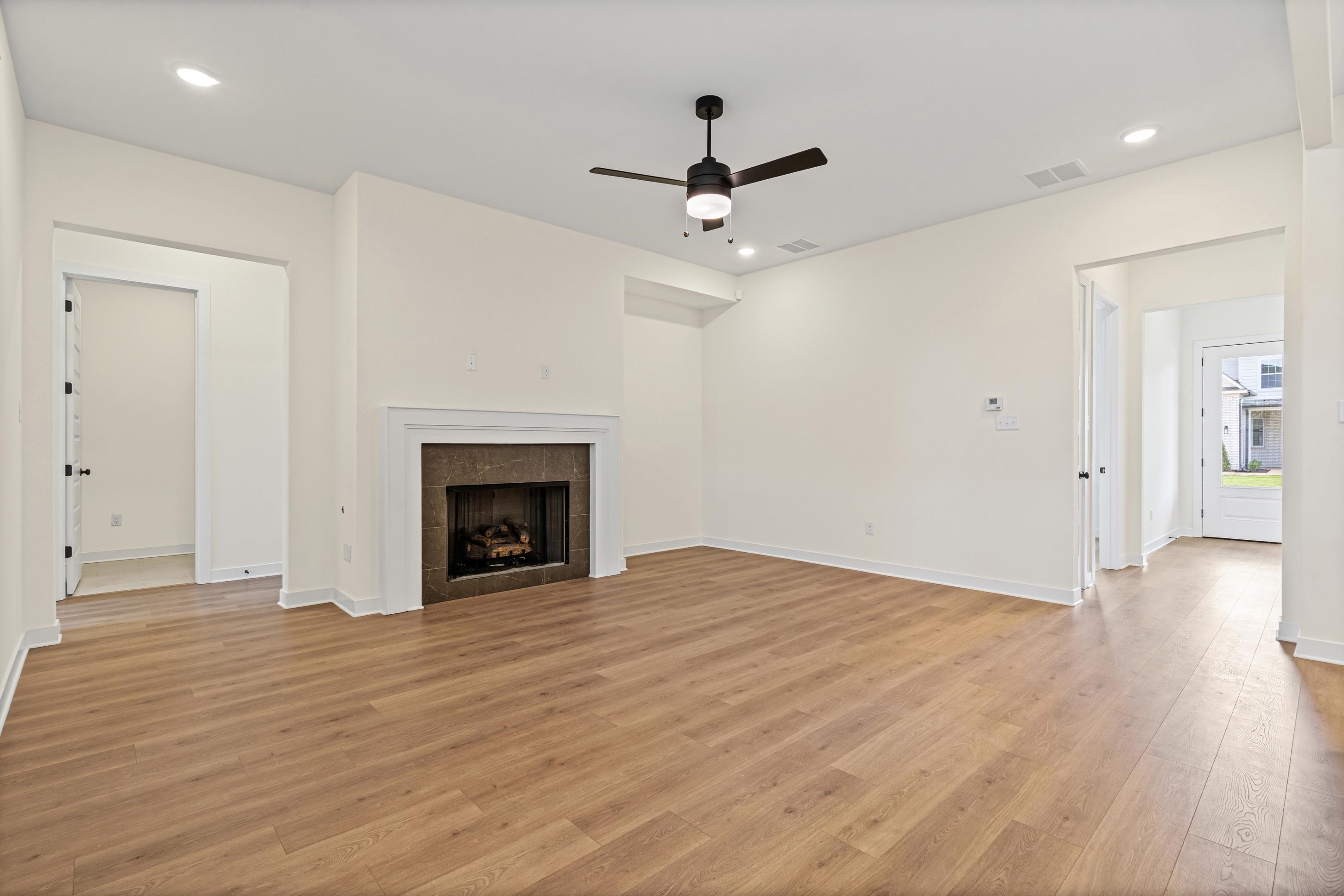 155 Hazel Crest Dr Property Photo 8
