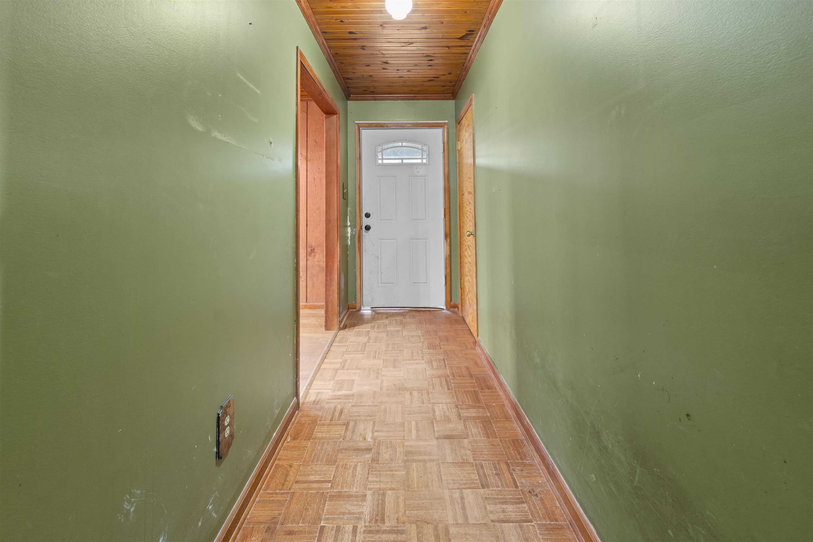 465 Metro Rd Property Photo 4
