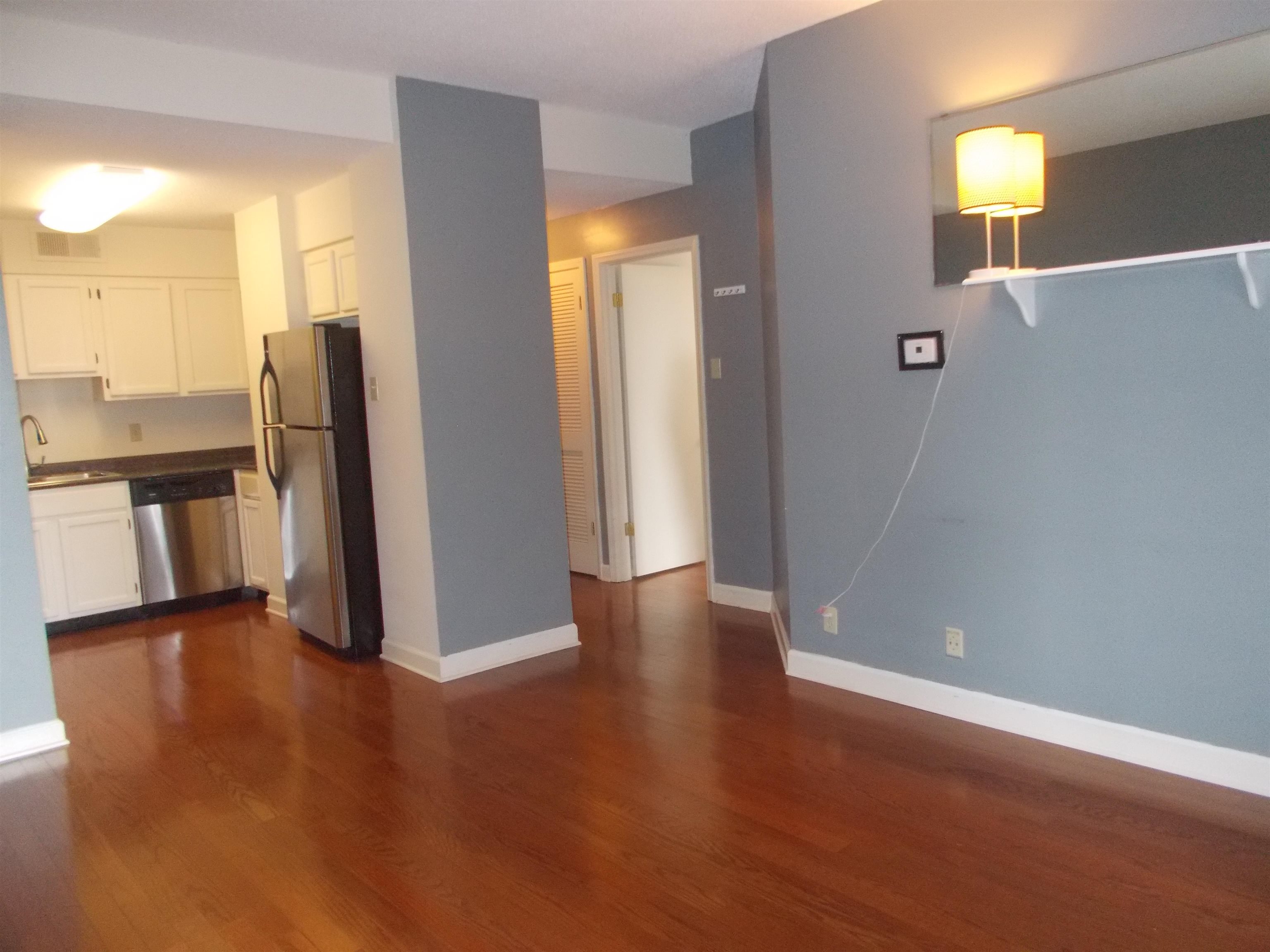 109 N Main St 1207 Property Photo 5