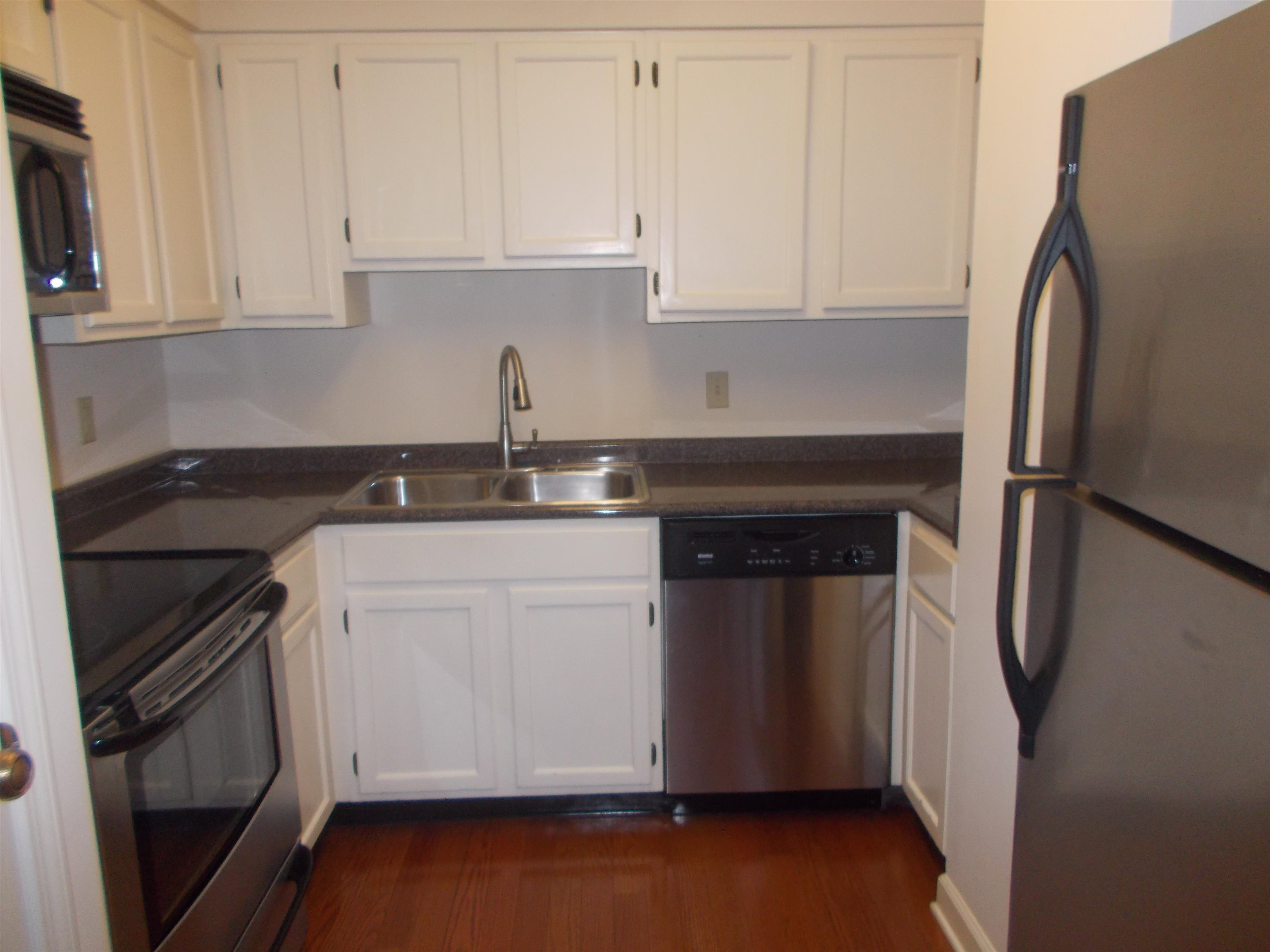 109 N Main St 1207 Property Photo 8