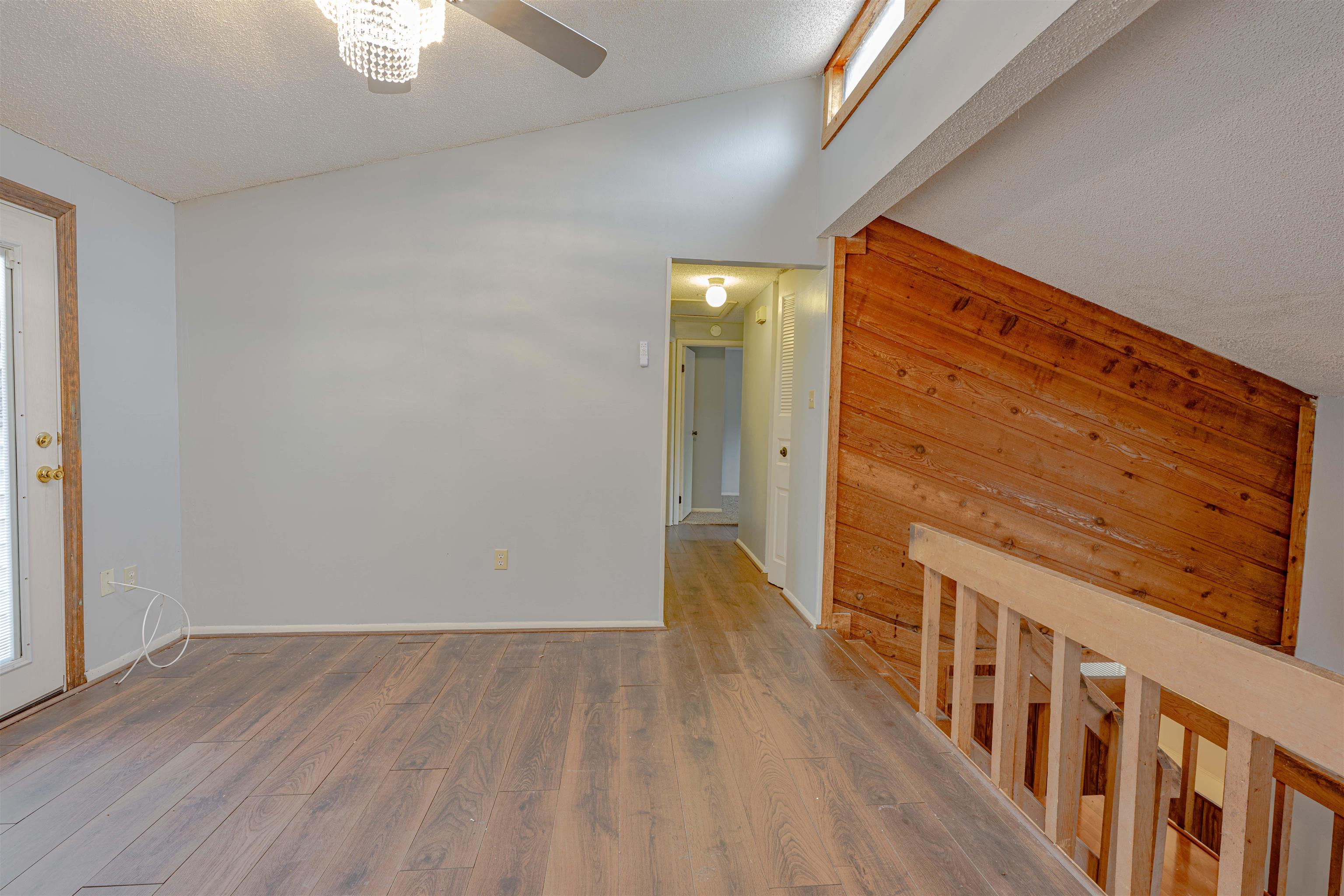 4175 Catalpa Hill Dr Property Photo 6