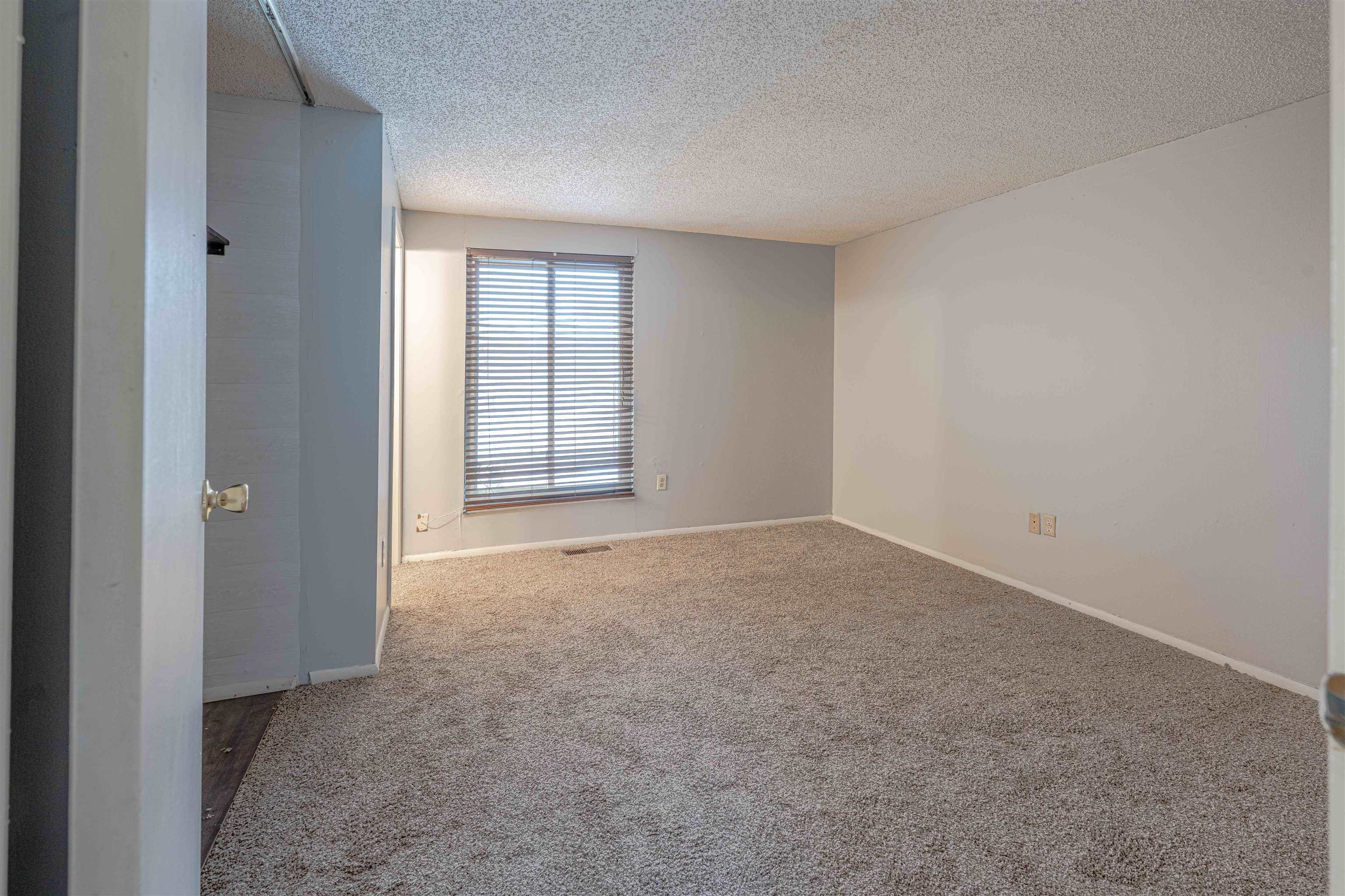 4175 Catalpa Hill Dr Property Photo 17