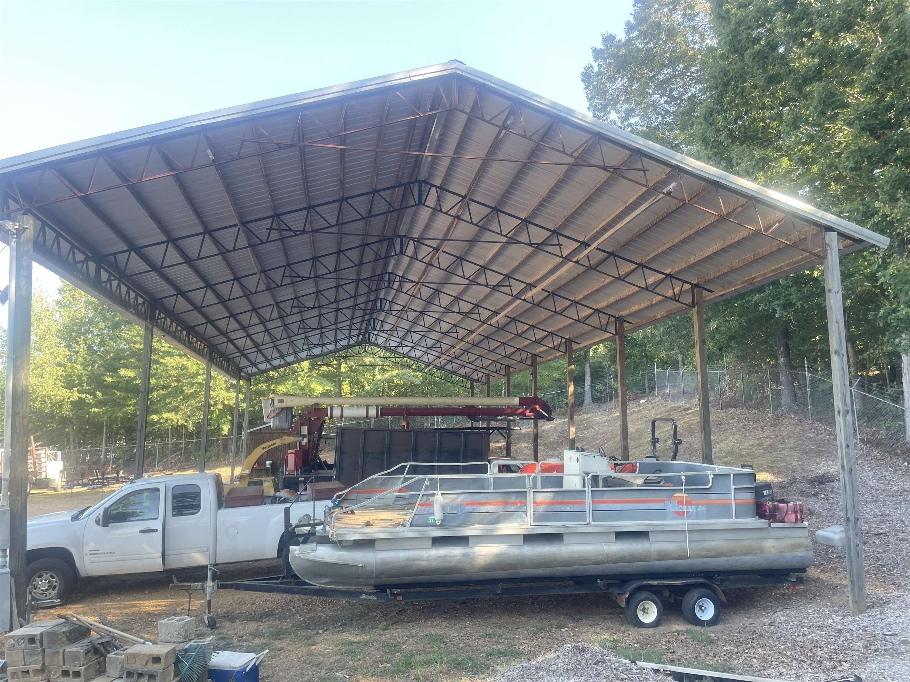 Pickwick Tree Service Rd Property Photo 10