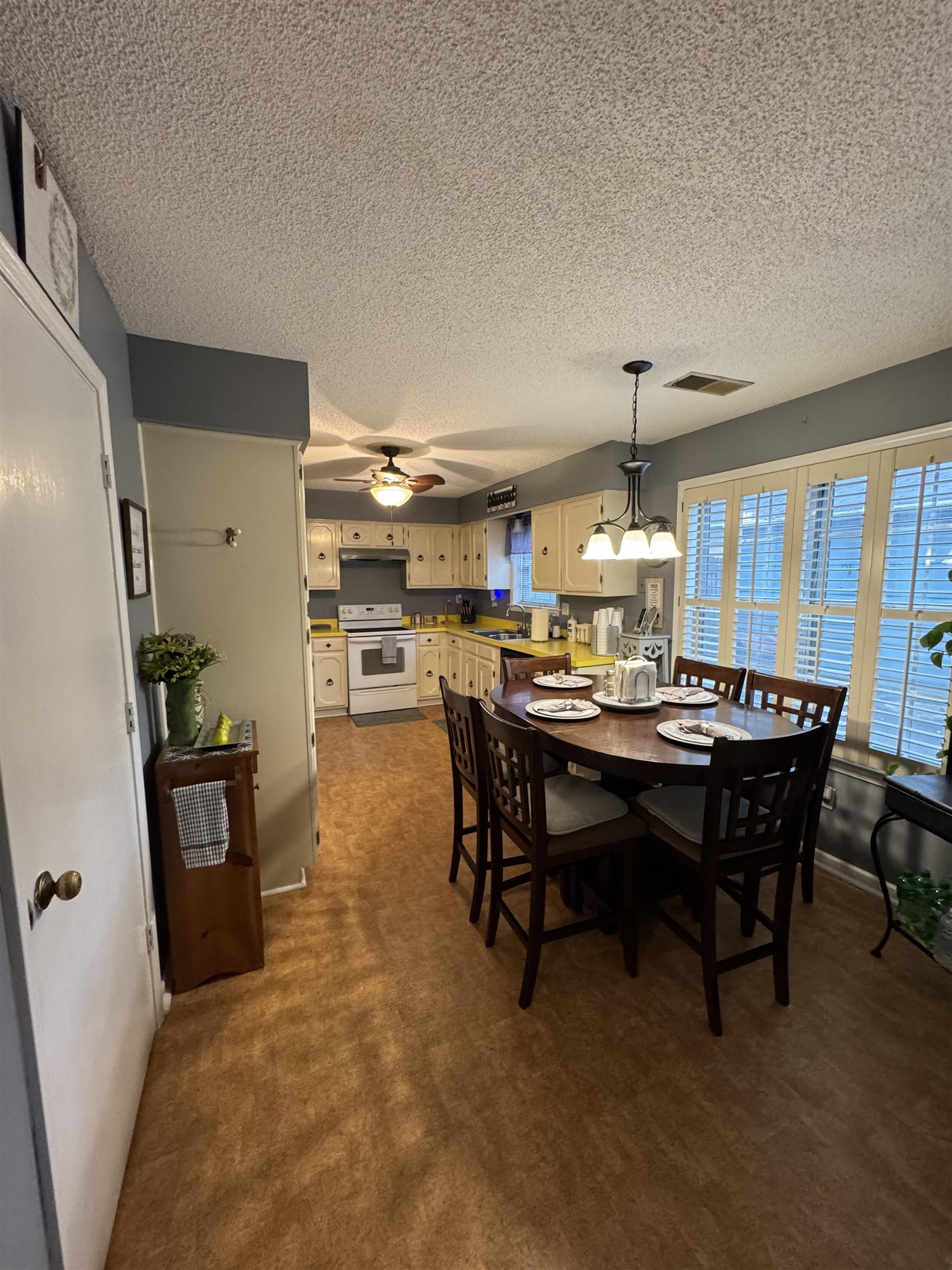 5955 Ponderosa Pine Trl 5955 Property Photo 9