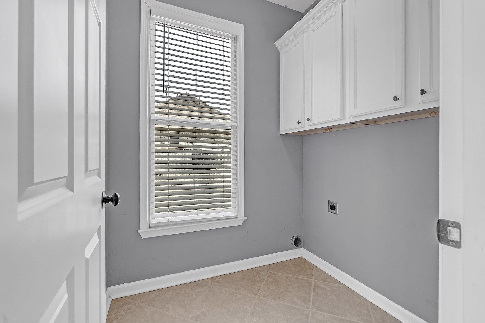 6587 Carolot Ln Property Photo 22