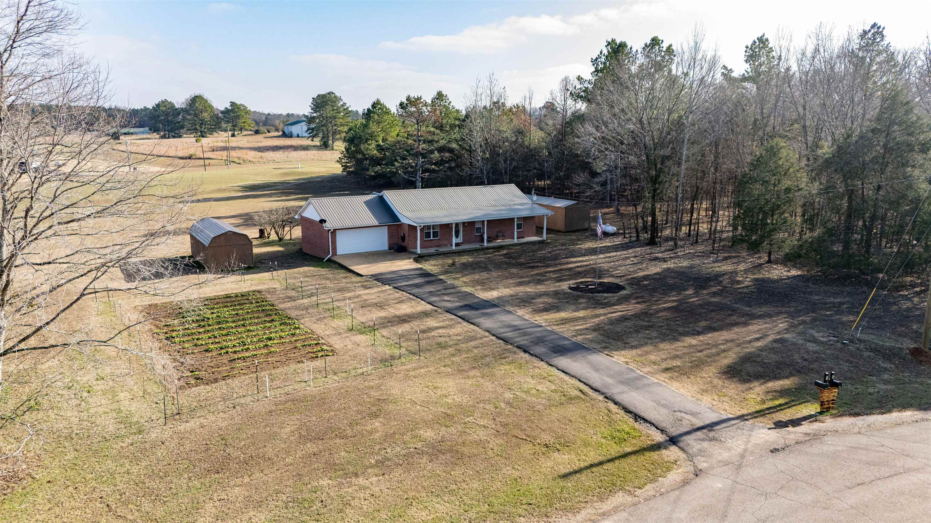 120 WELCOME USSERY DR Property Photo 1