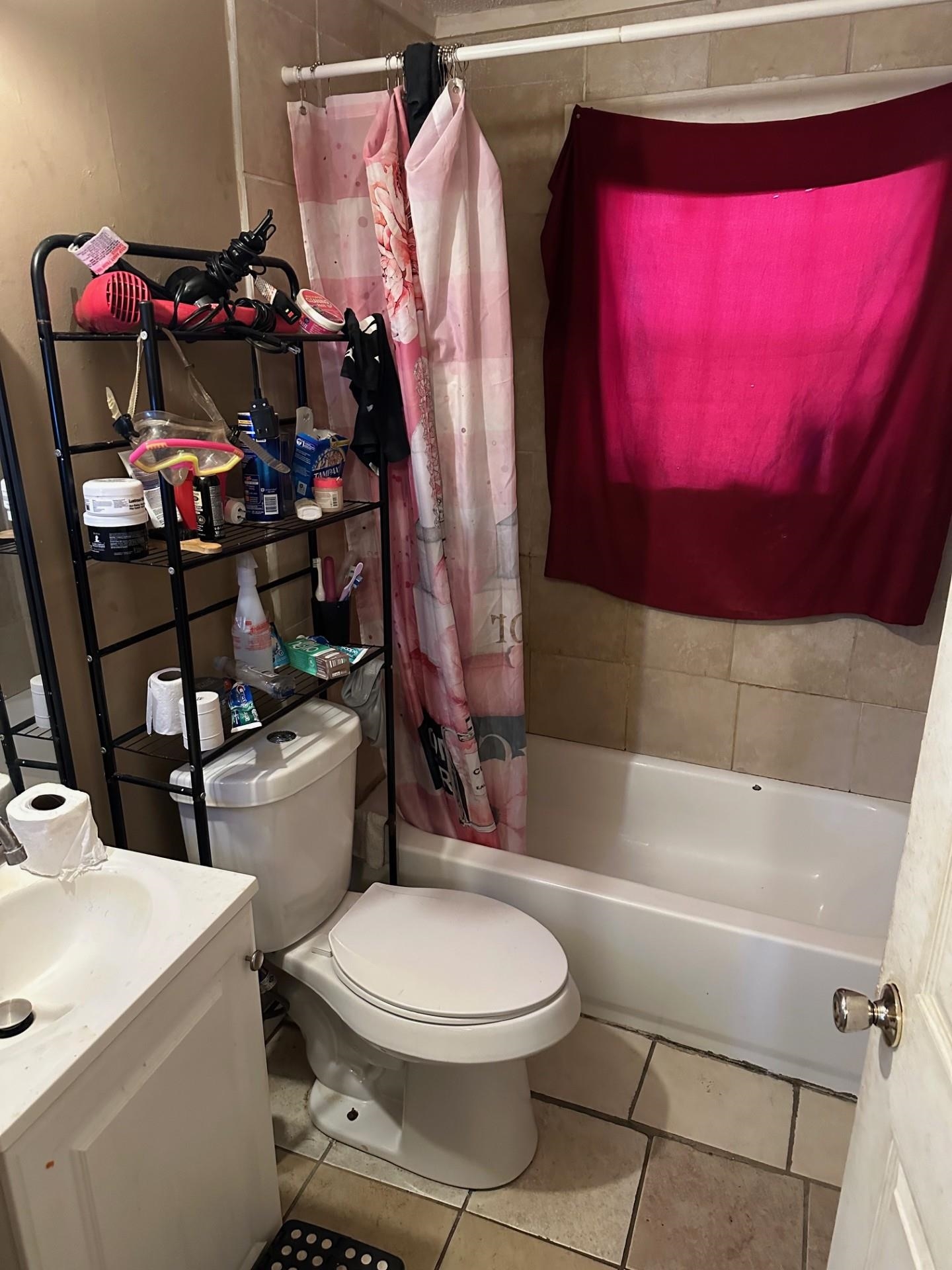 1435 Silver St Property Photo 6