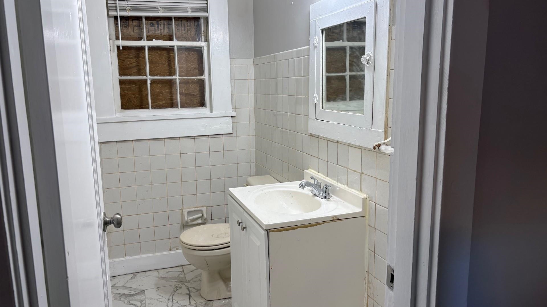 1863 Marjorie St Property Photo 8