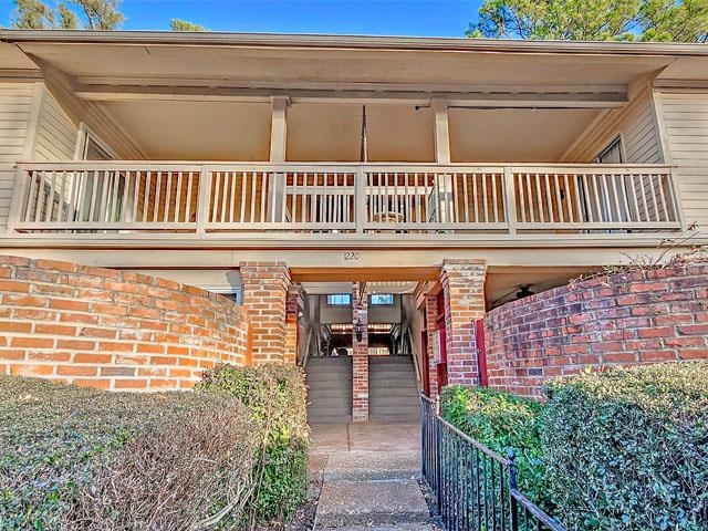 1220 CHAMBERLAIN DR 4 Property Photo 1