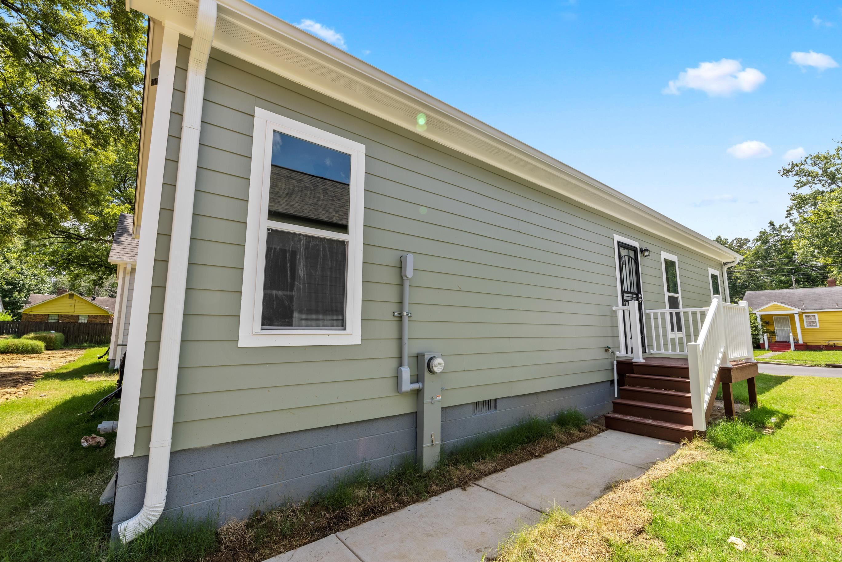 820 Semmes St Property Photo 14