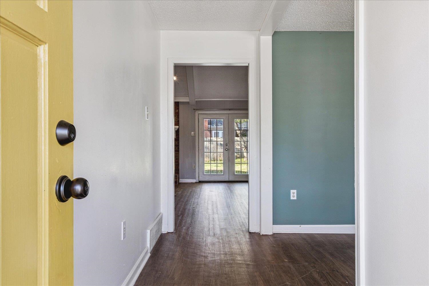 8518 Chimneyrock Blvd Property Photo 6