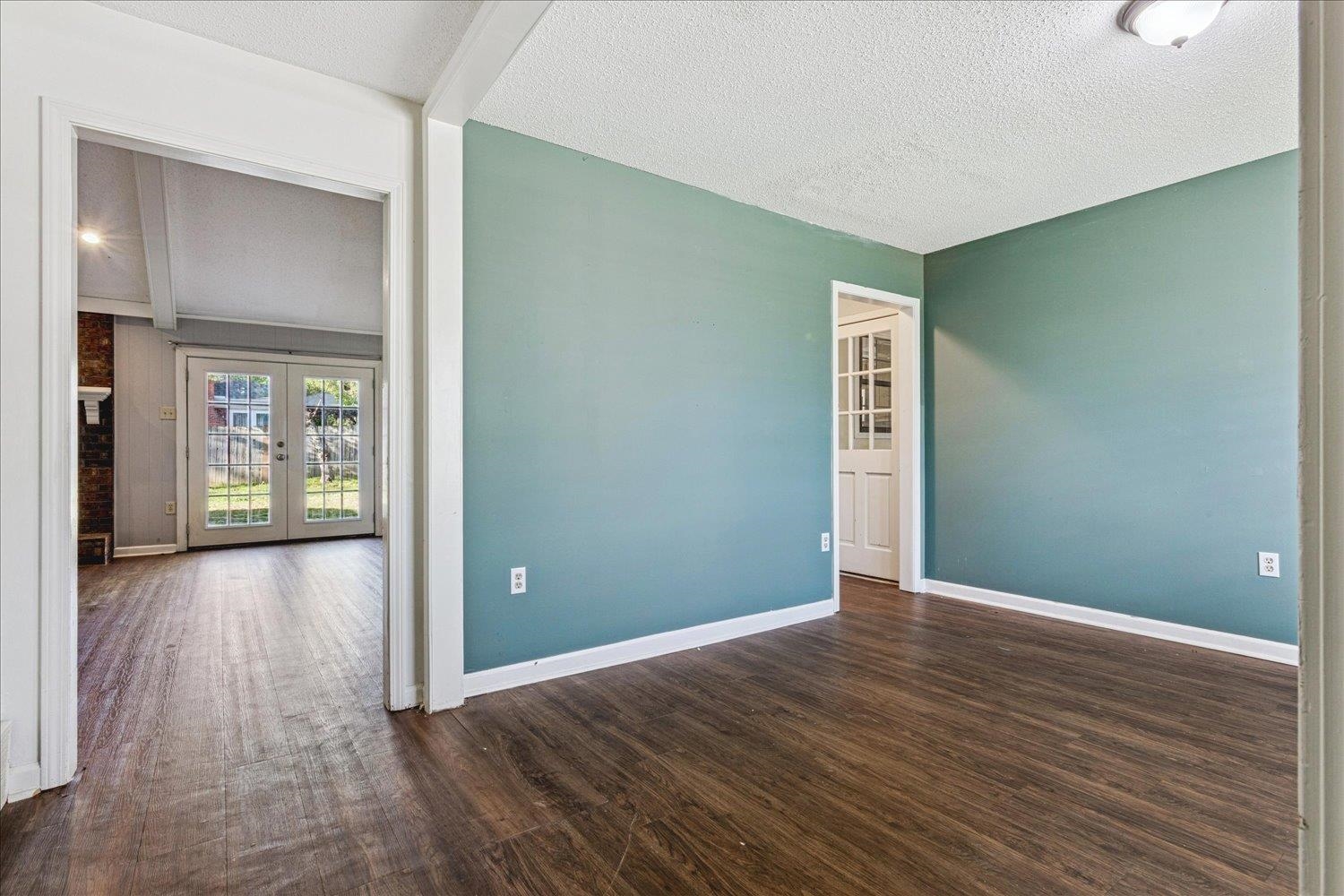 8518 Chimneyrock Blvd Property Photo 7
