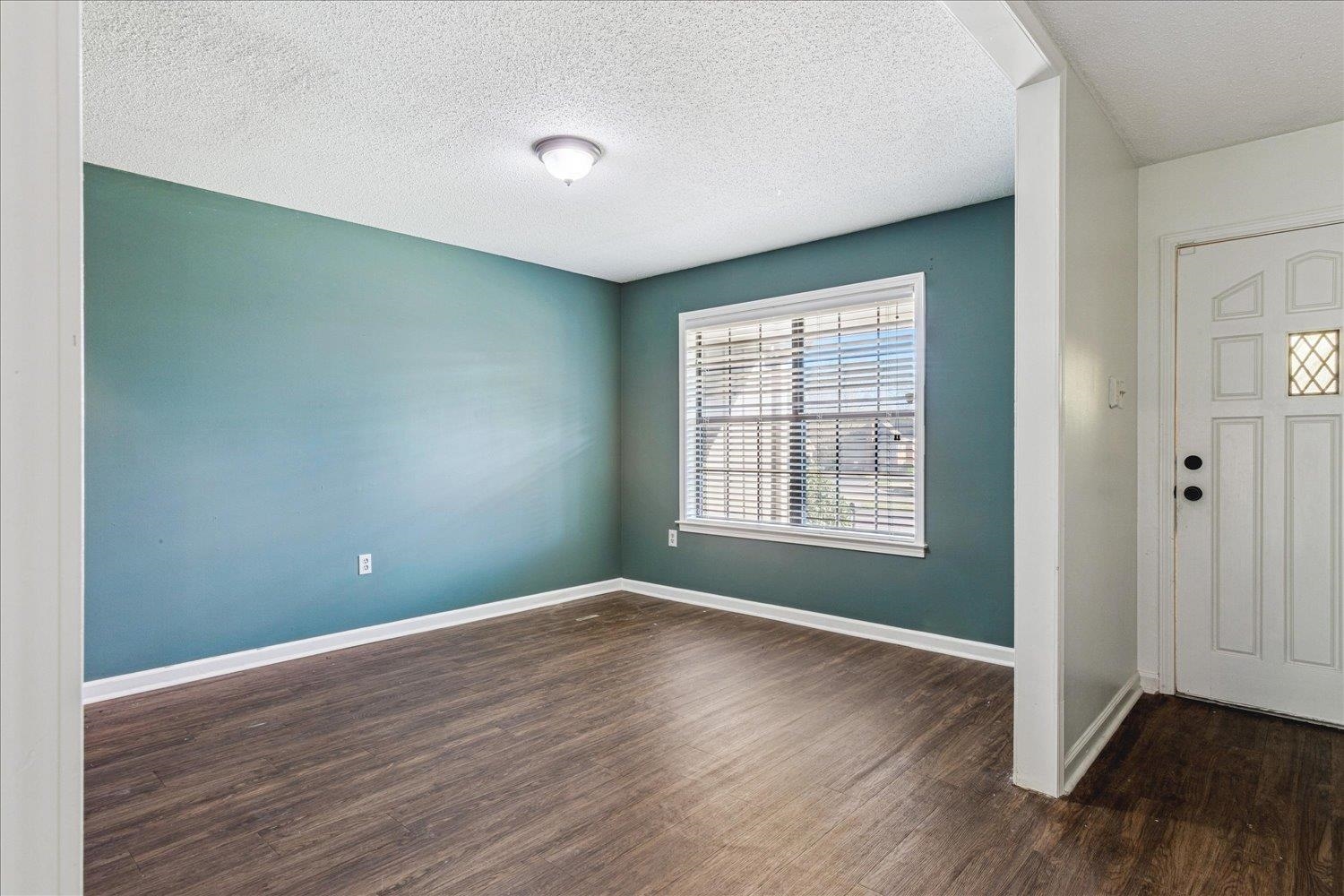 8518 Chimneyrock Blvd Property Photo 8