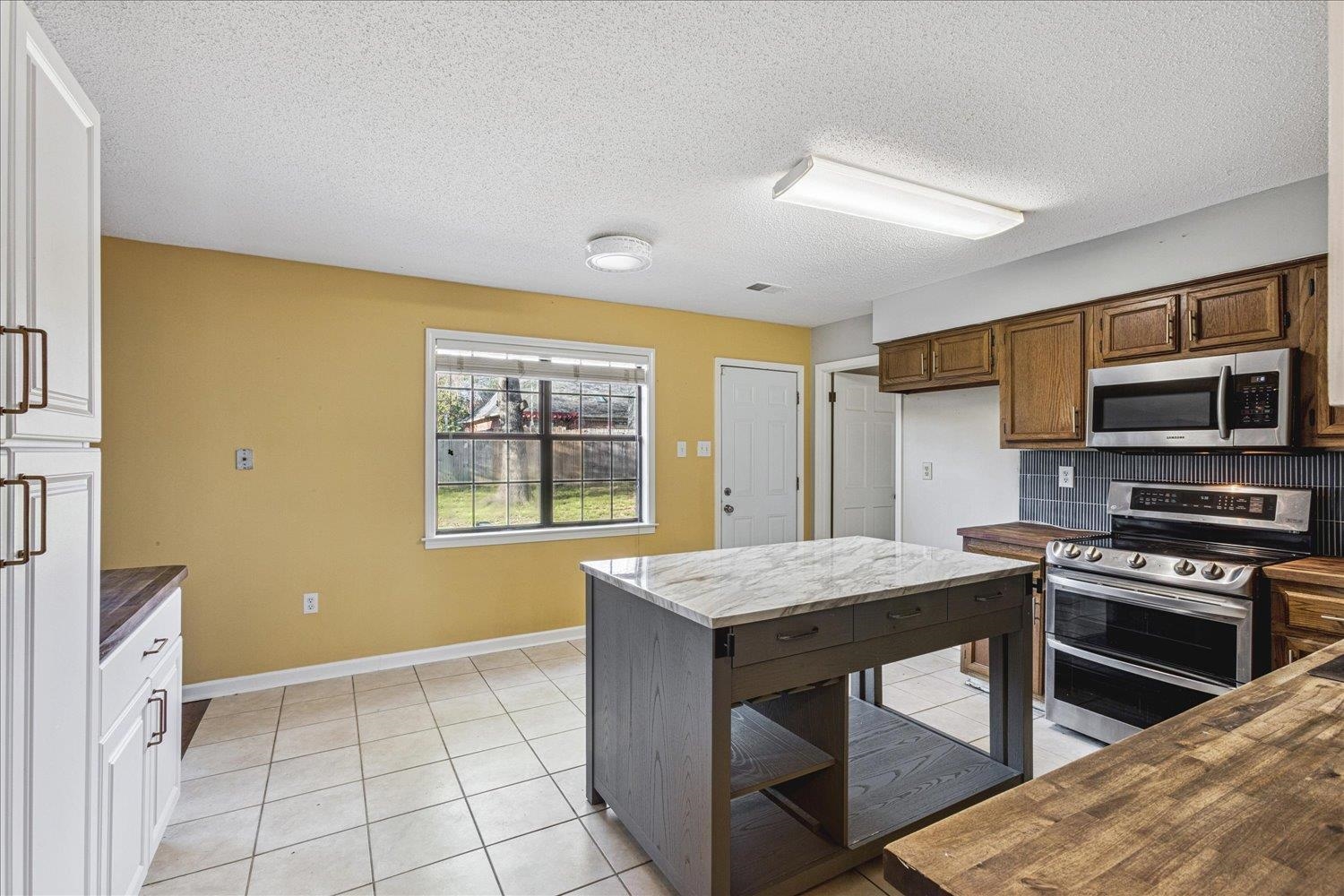 8518 Chimneyrock Blvd Property Photo 15