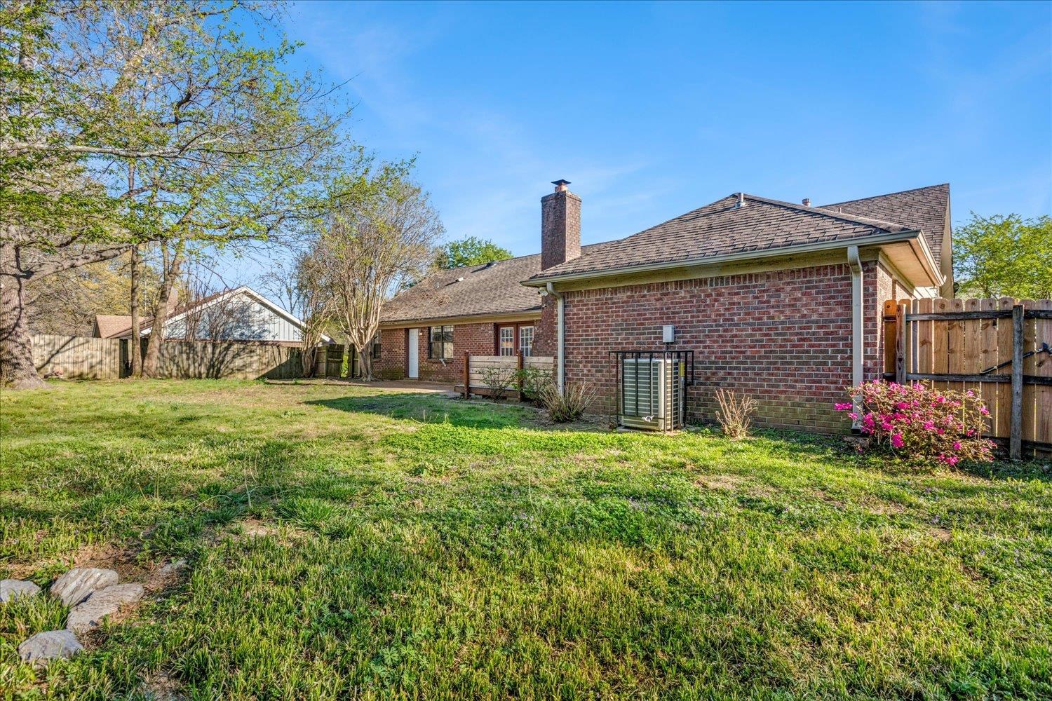 8518 Chimneyrock Blvd Property Photo 29