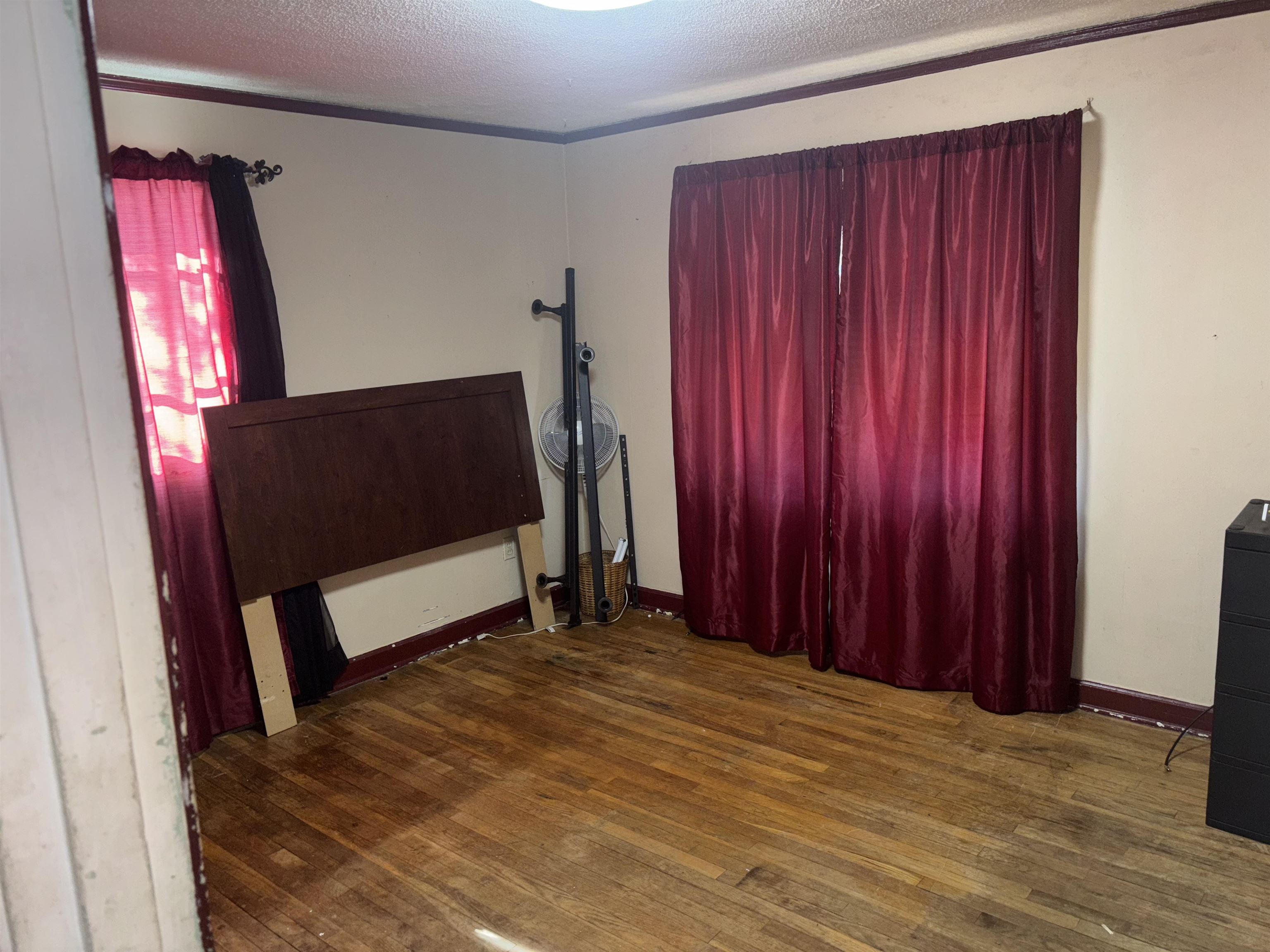 1353 Gill St Property Photo 3
