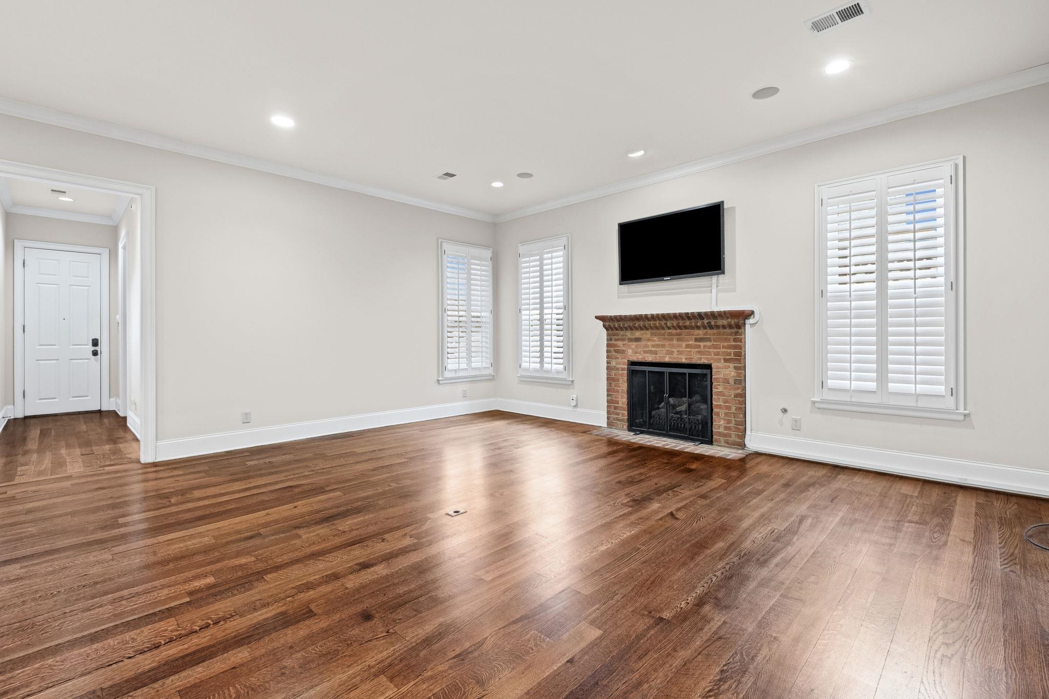 182 S Brenrich Cv Property Photo 6