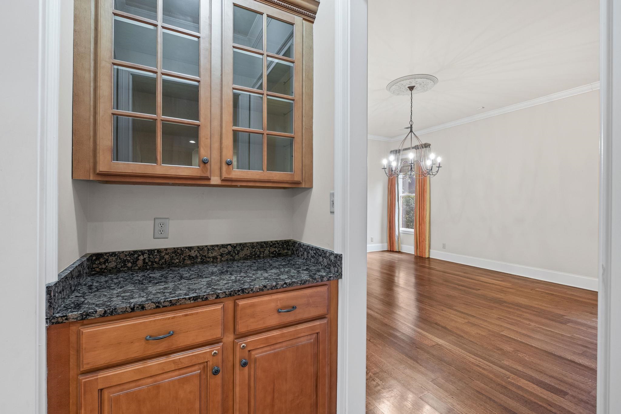 182 S Brenrich Cv Property Photo 8
