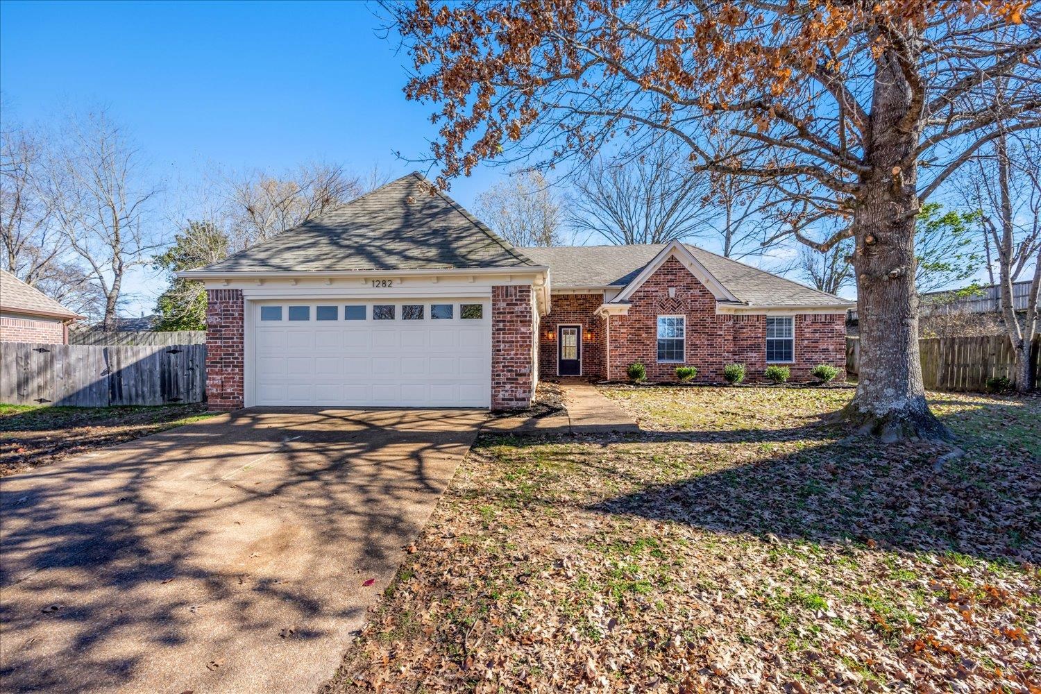 1282 RIVER BANK DR Property Photo 1