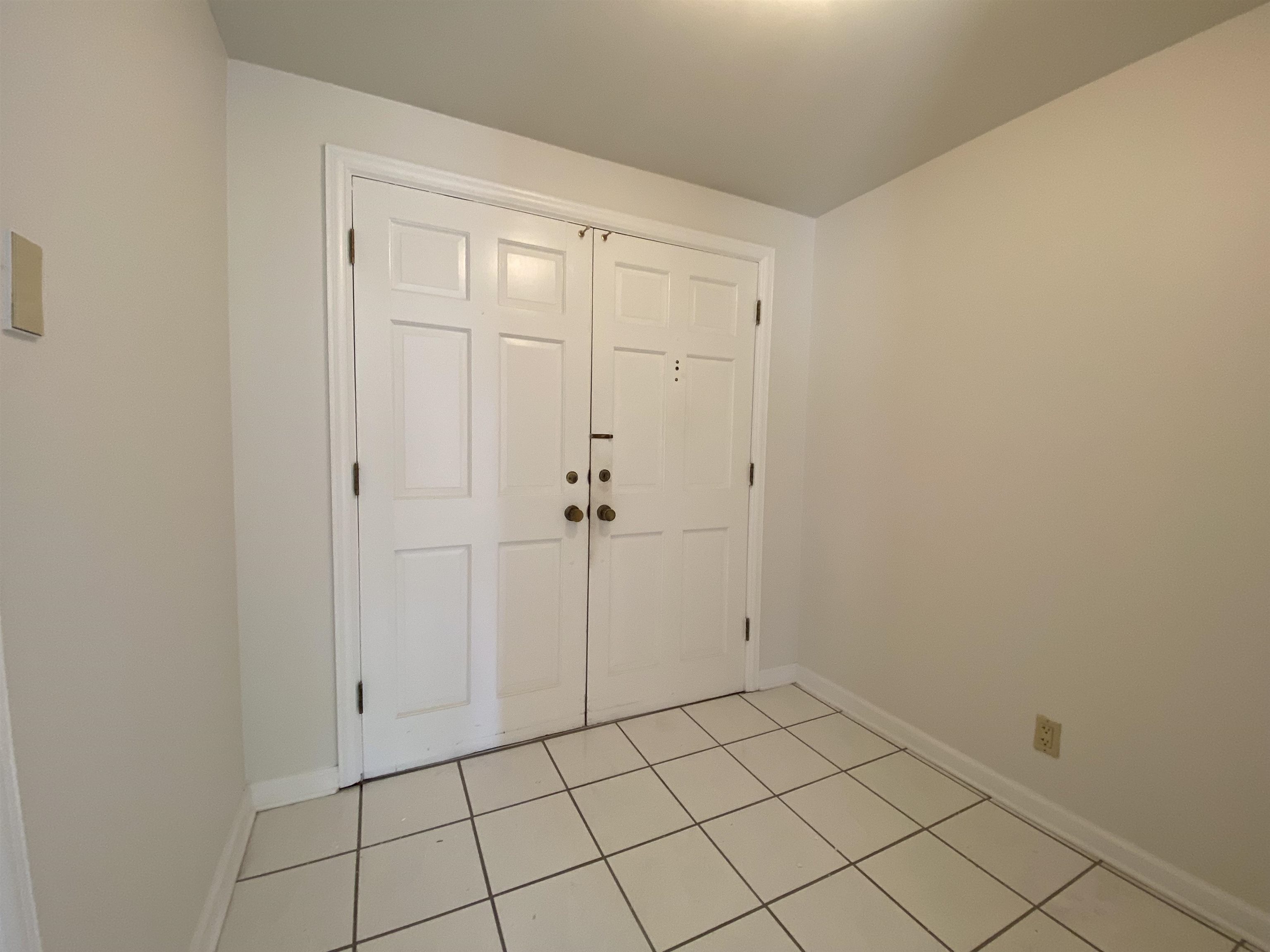 475 N Highland St 3f Property Photo 5