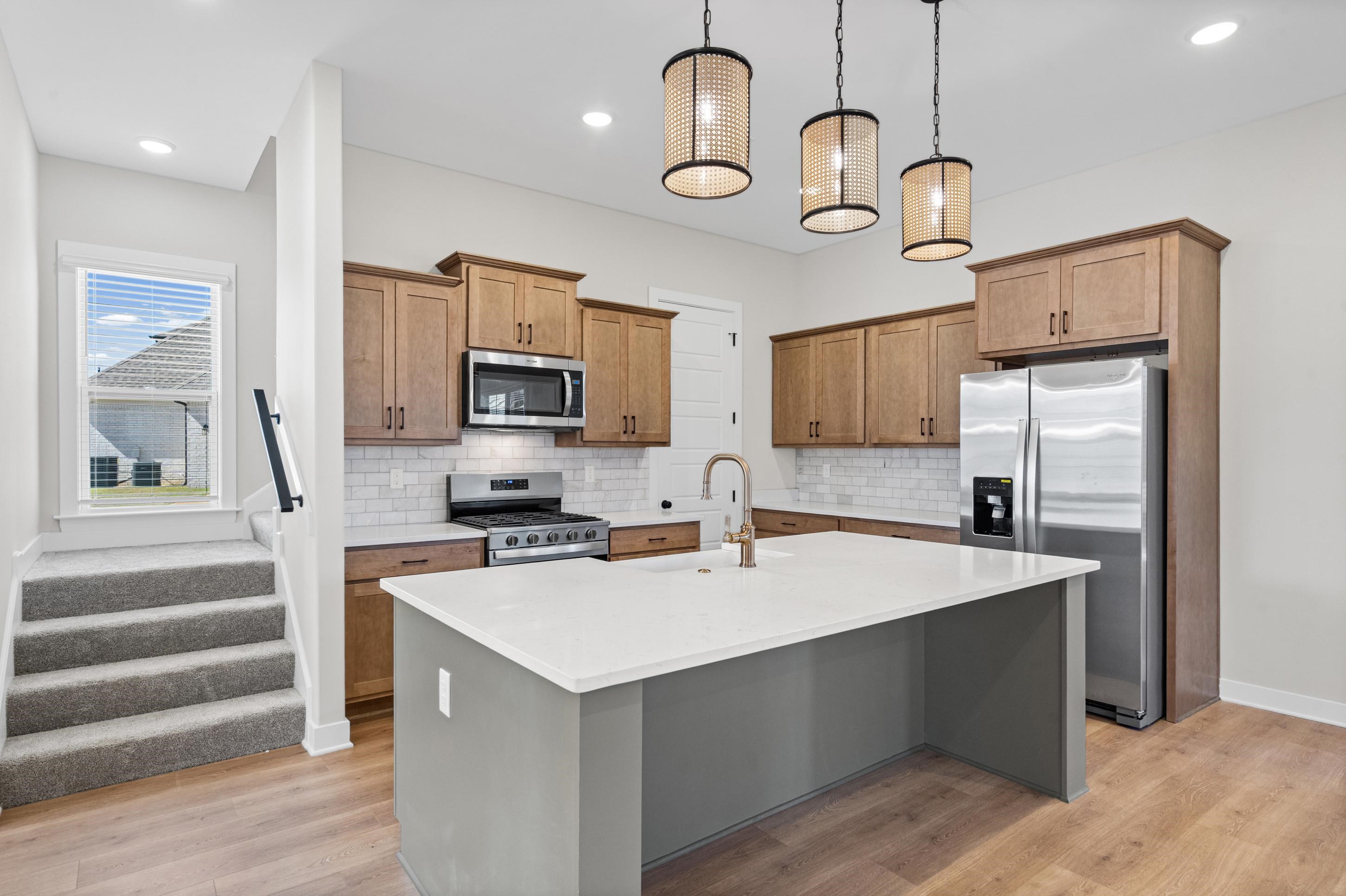 10224 Louanne Dr Property Photo 6