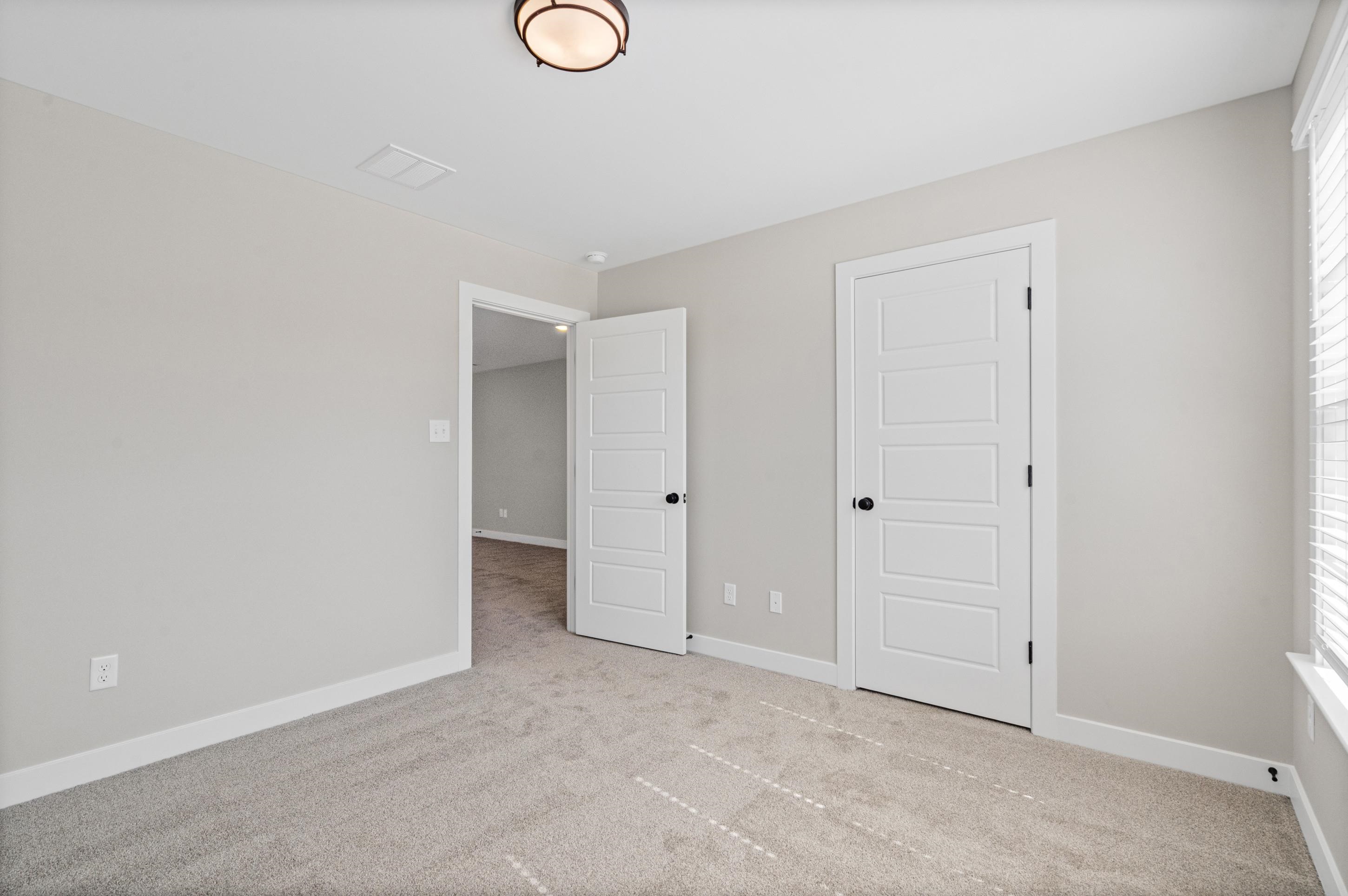 10224 Louanne Dr Property Photo 24