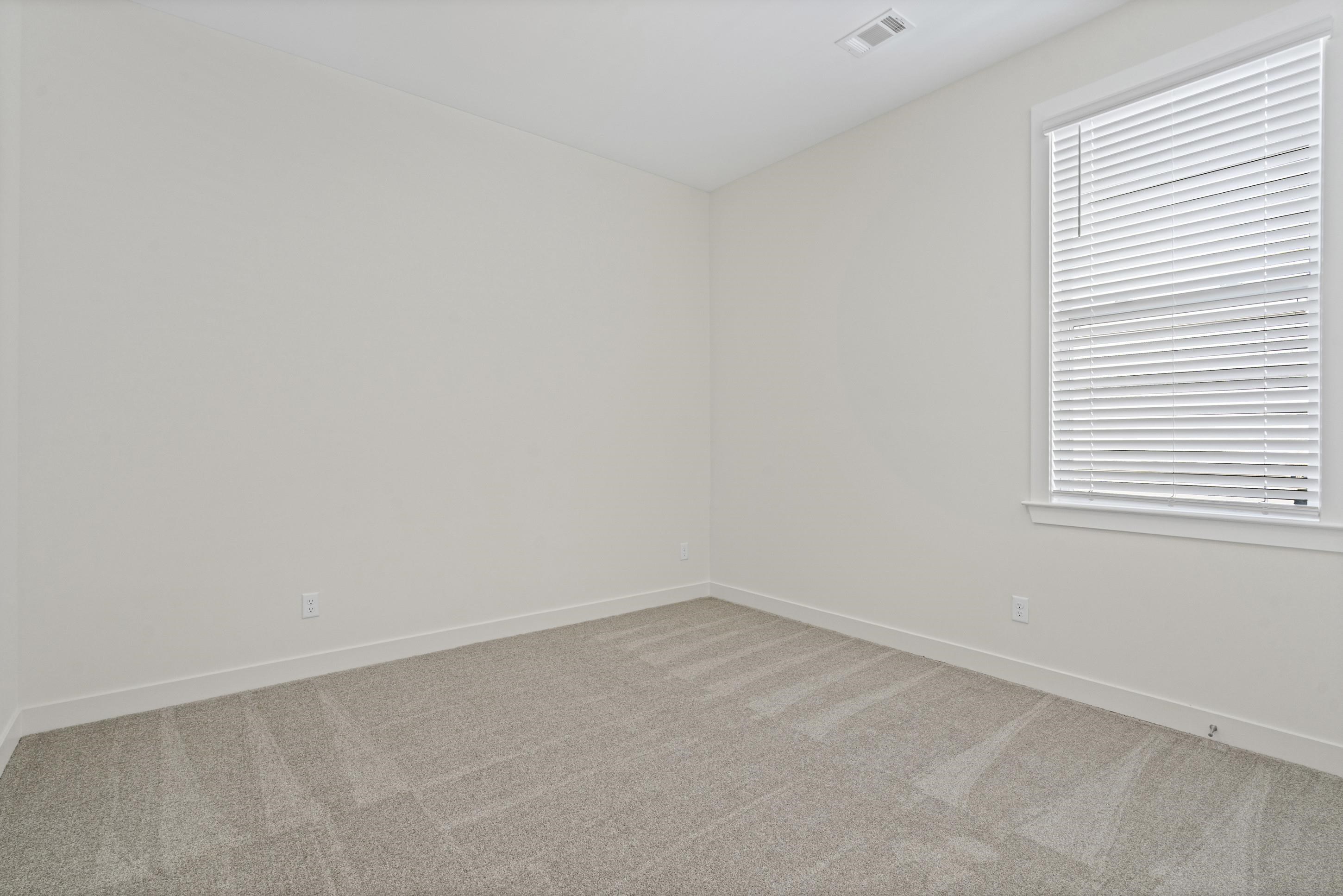 5702 Gerber Rd Property Photo 15