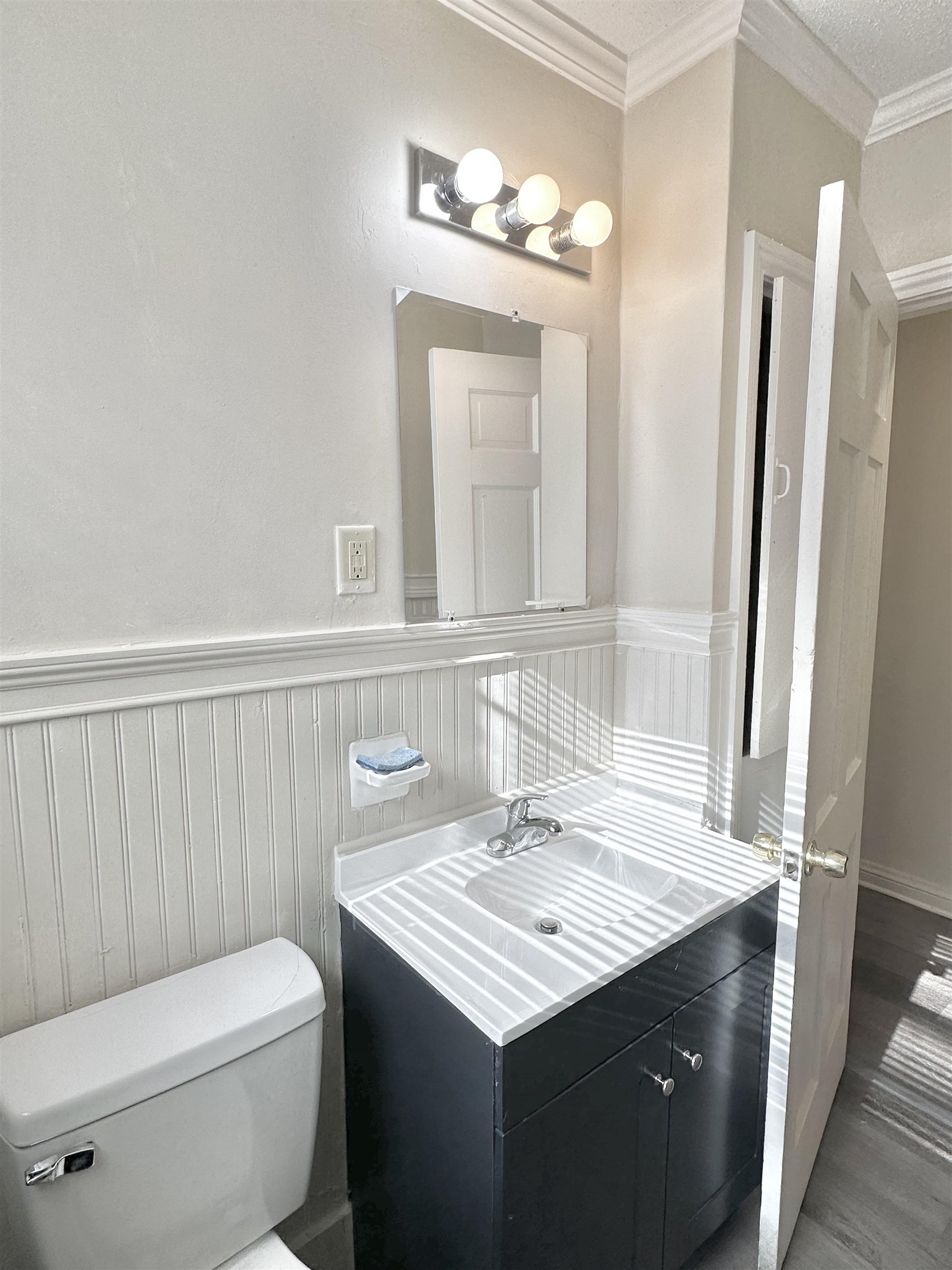 2195 Carnes Ave Property Photo 9