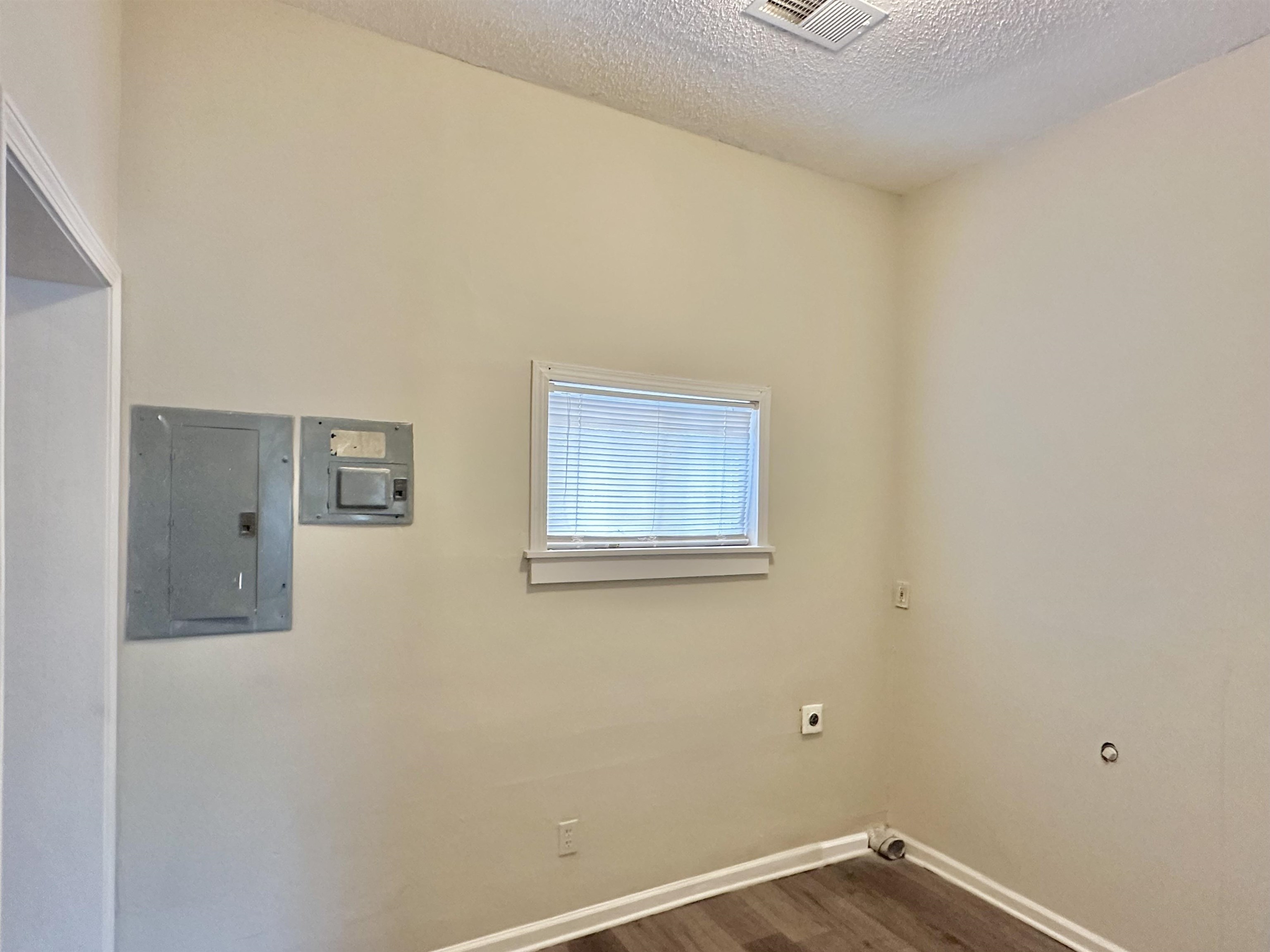 2195 Carnes Ave Property Photo 21
