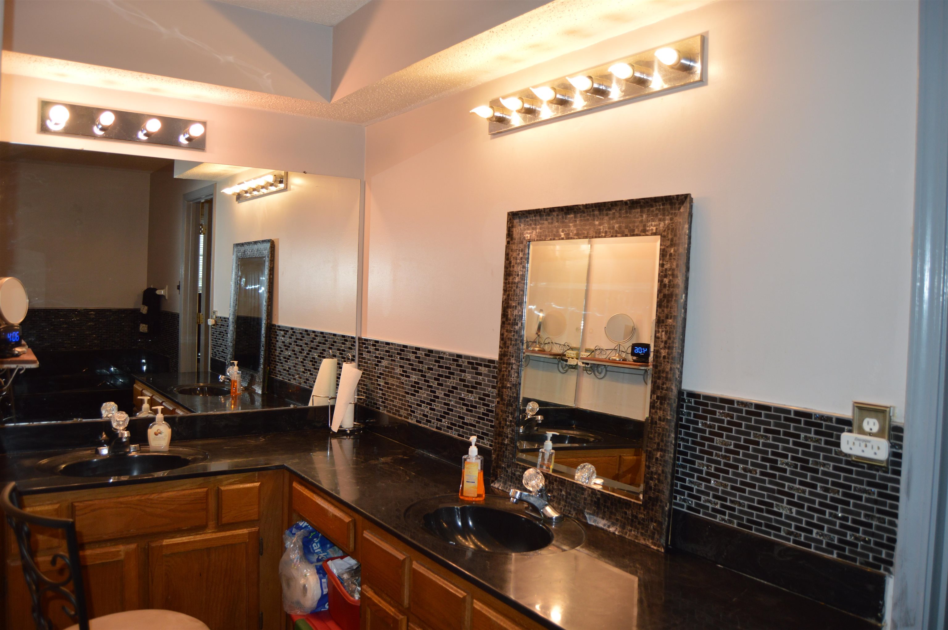 7038 Baintree Cv Property Photo 20