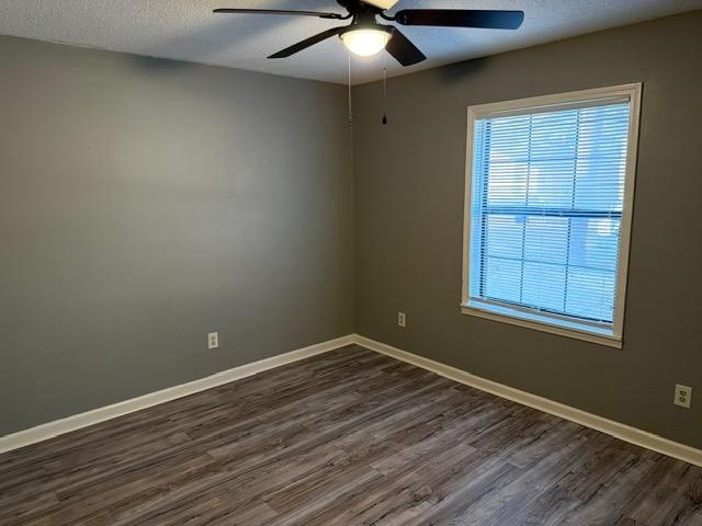 6989 Amberly Way Dr Property Photo 11
