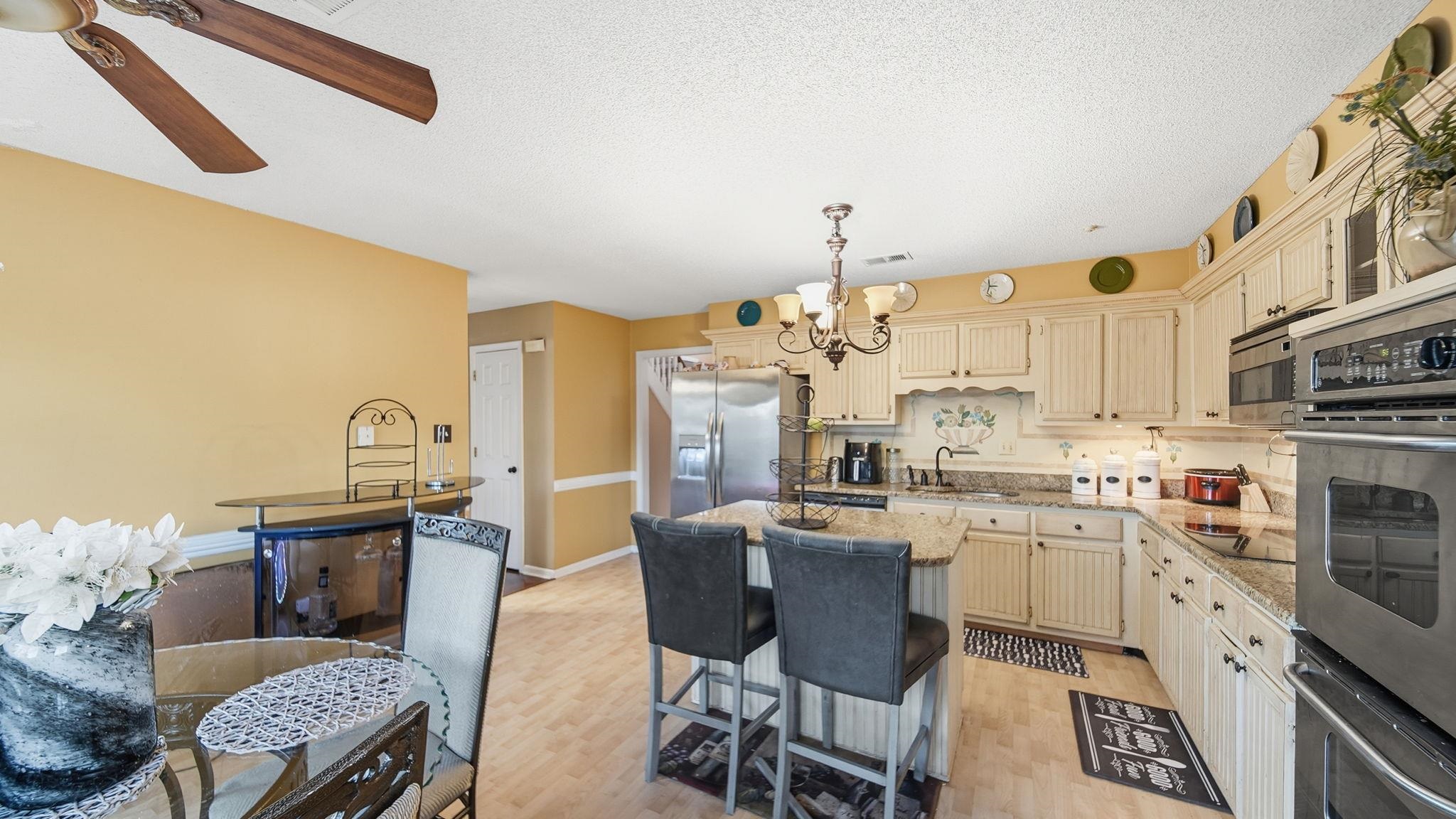 8882 Chimneyrock Blvd Property Photo 15