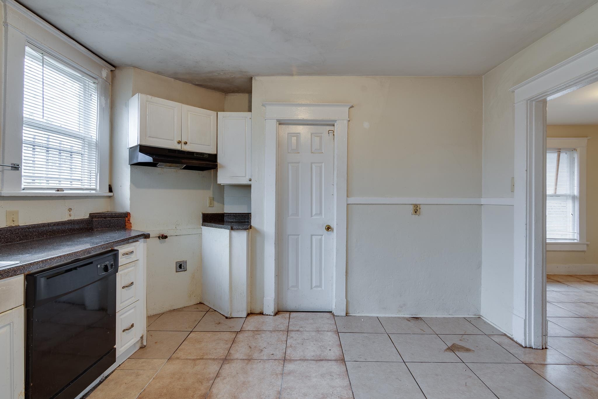 929 N Mcneil St Property Photo 17