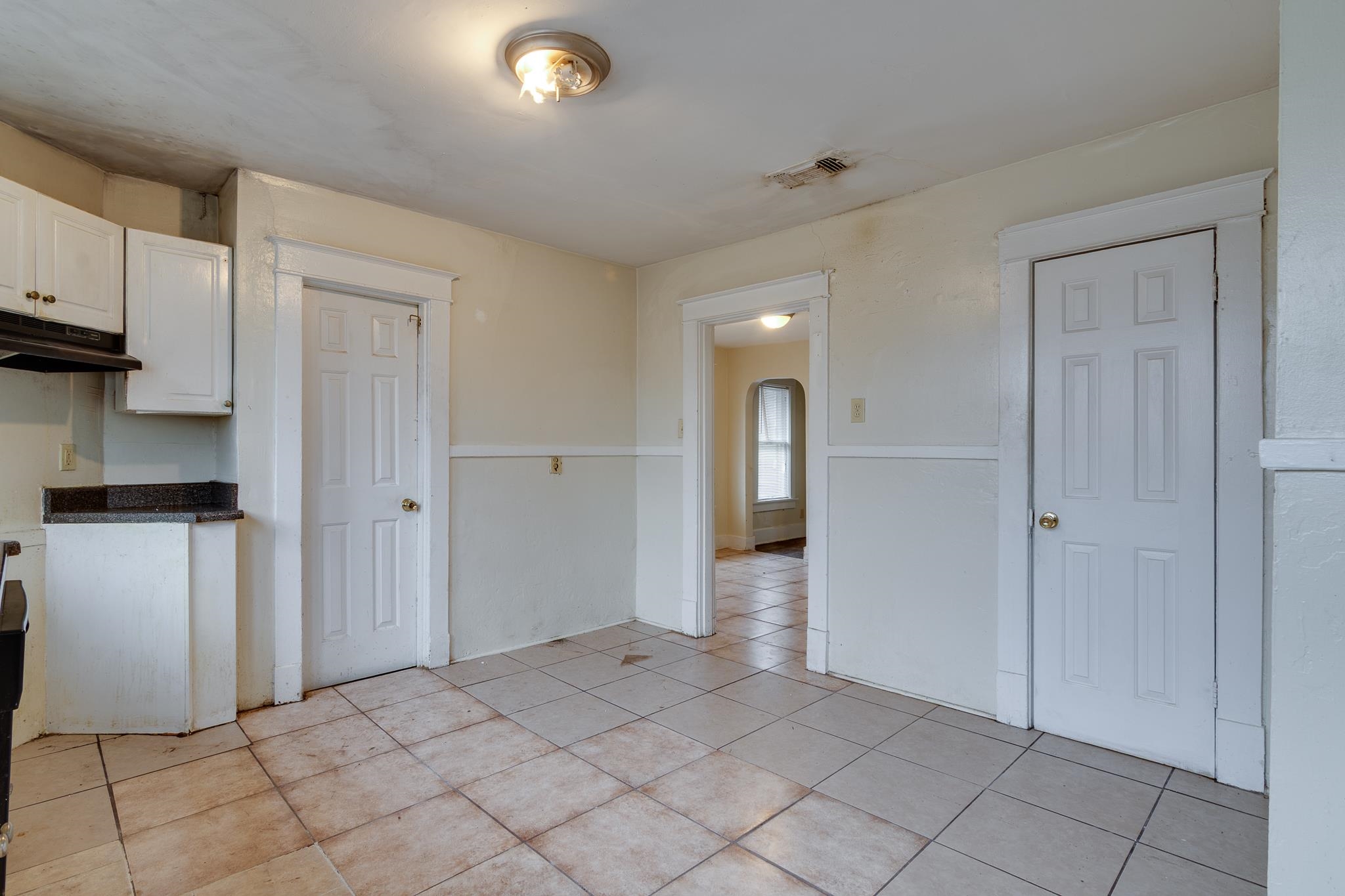 929 N Mcneil St Property Photo 18