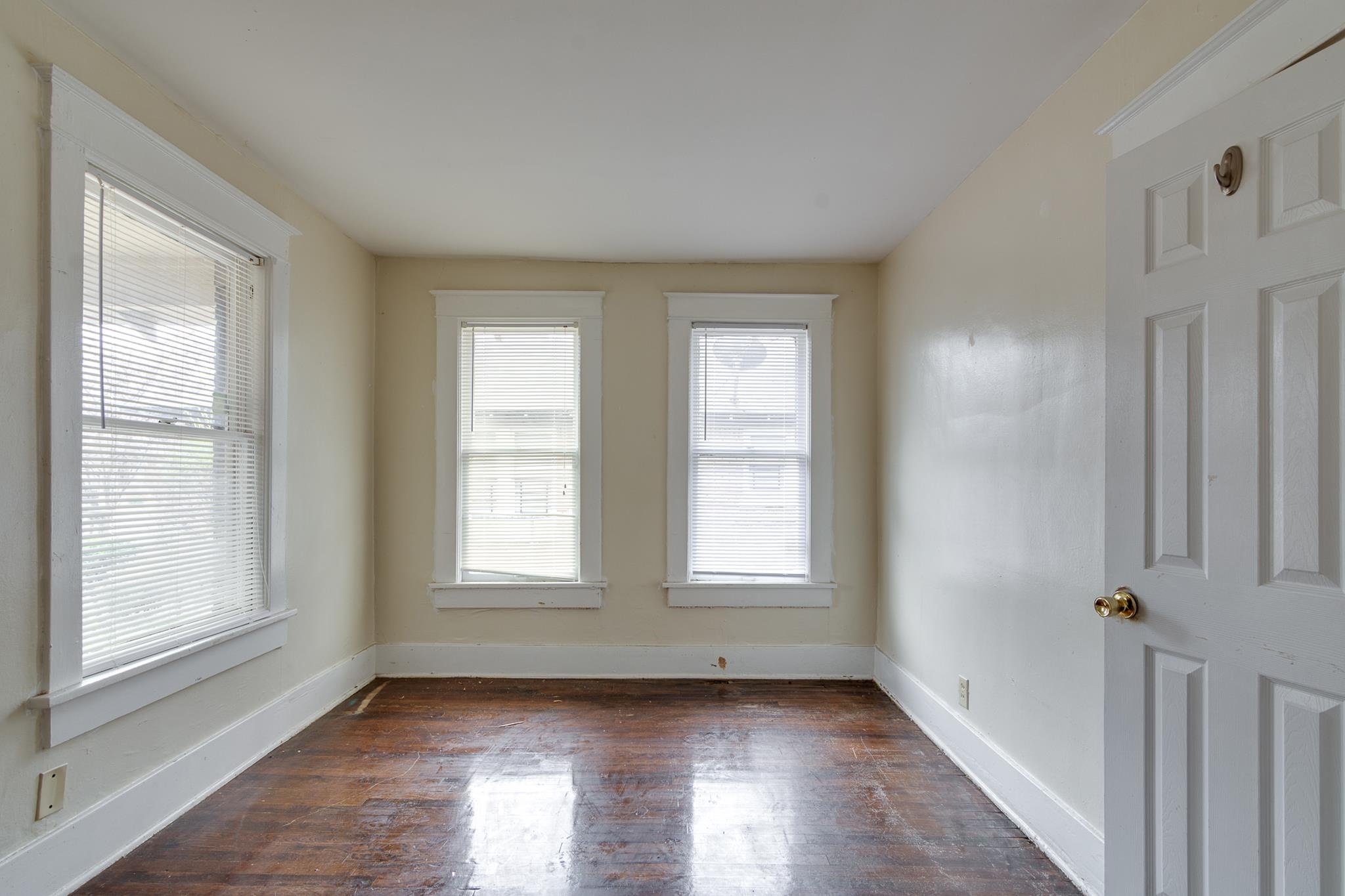 929 N Mcneil St Property Photo 26
