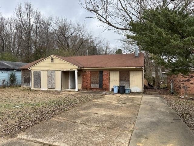 460 Fox Valley Dr Property Photo 1
