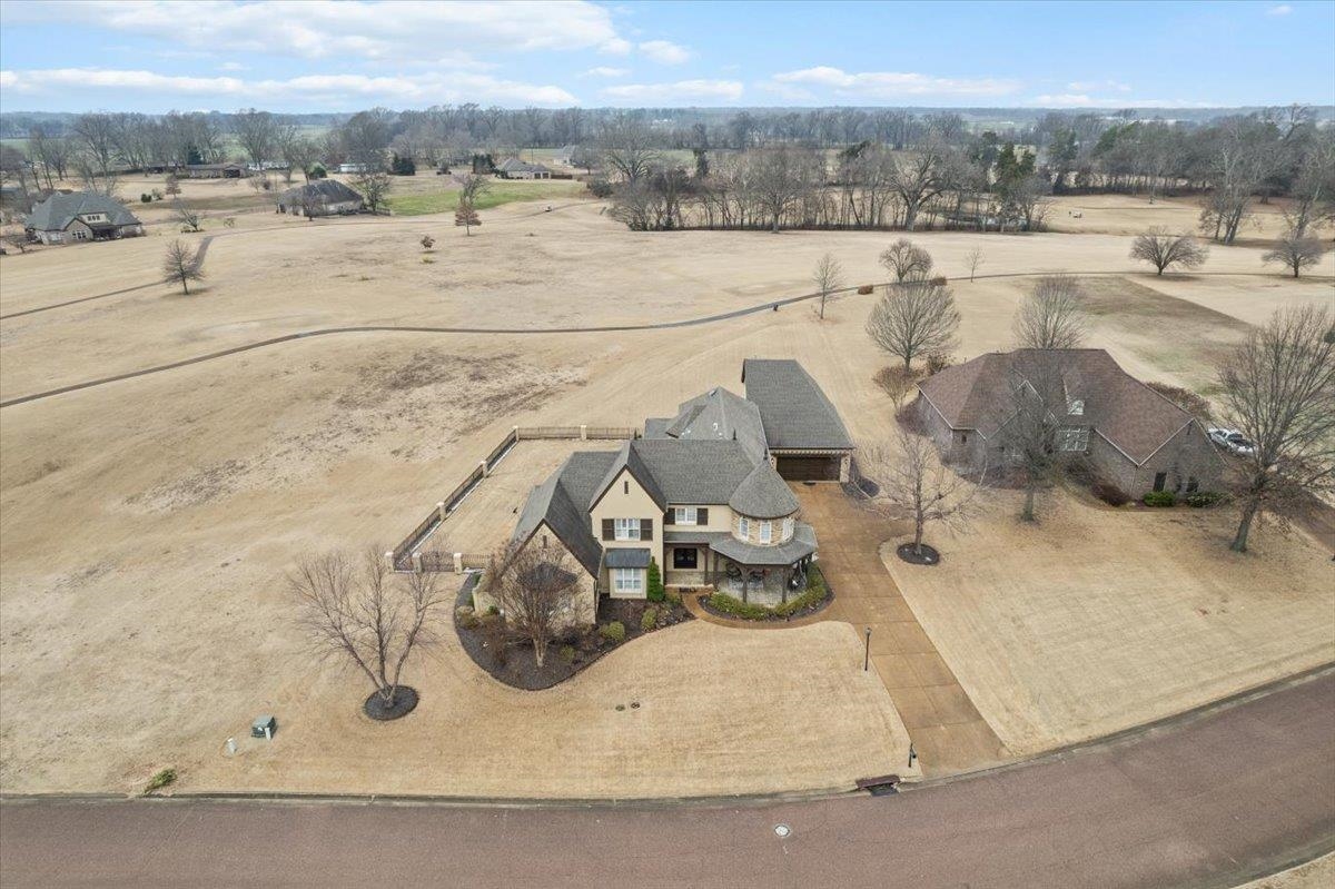 527 Fairway Dr Property Photo 36