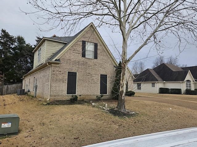 1478 Lost Brook Dr Property Photo 2