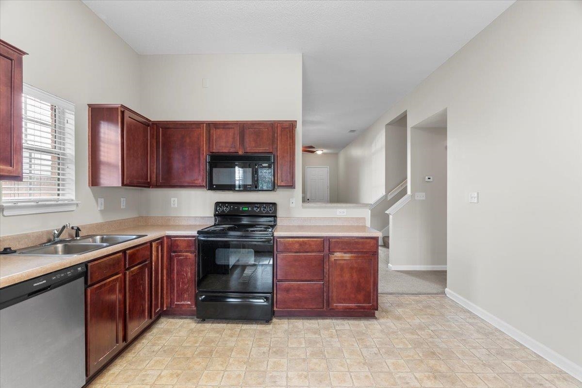 7149 Chena Bay Ln Property Photo 5
