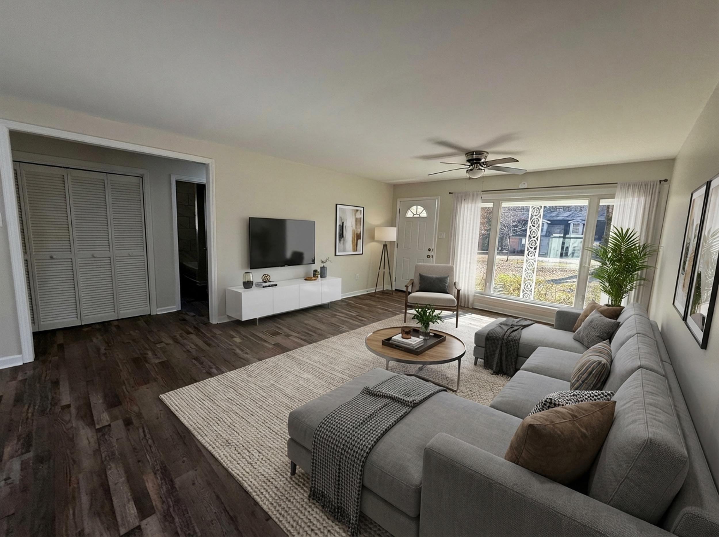 126 ROLLING OAKS DR