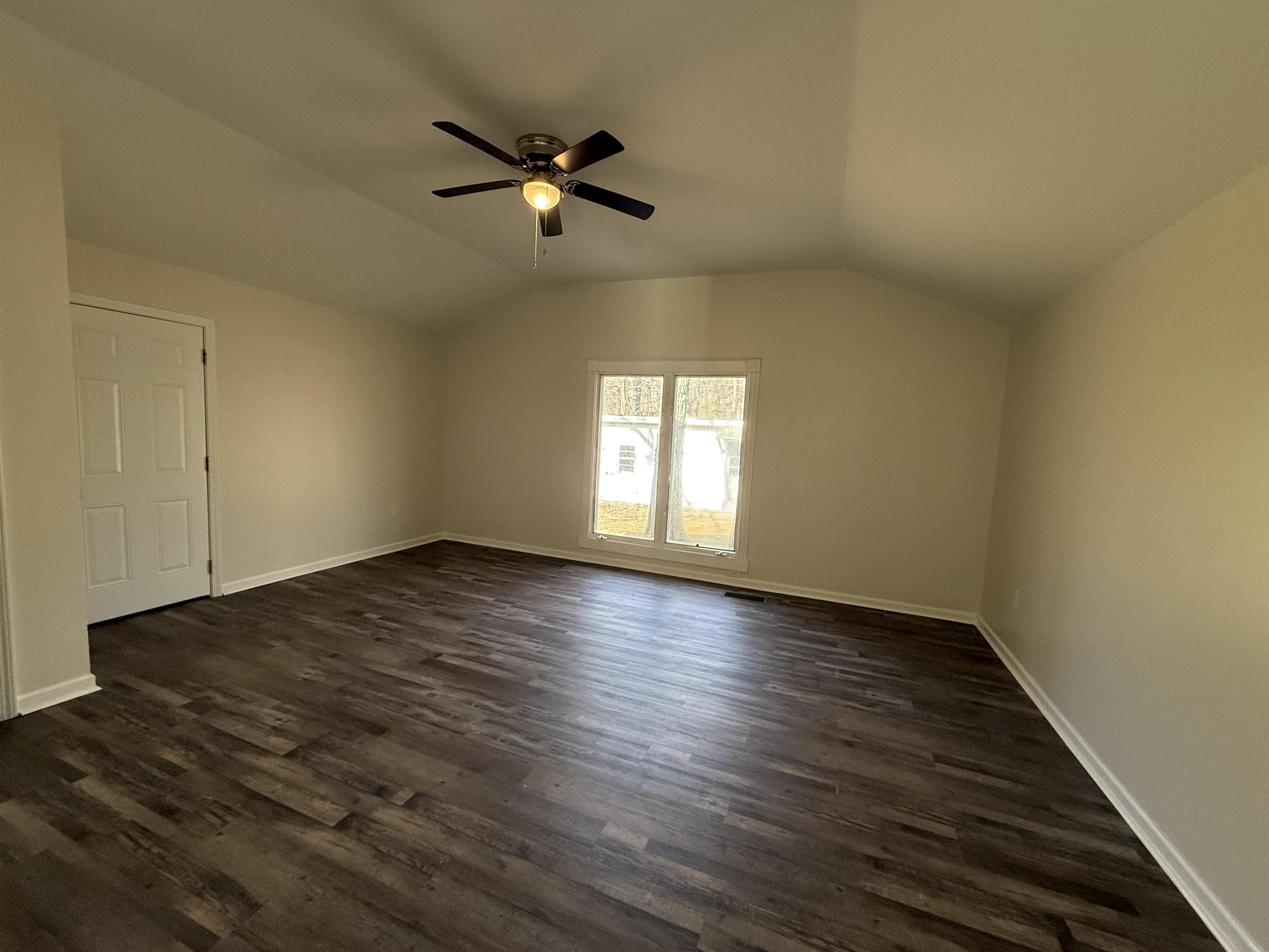 126 Rolling Oaks Dr Property Photo 15