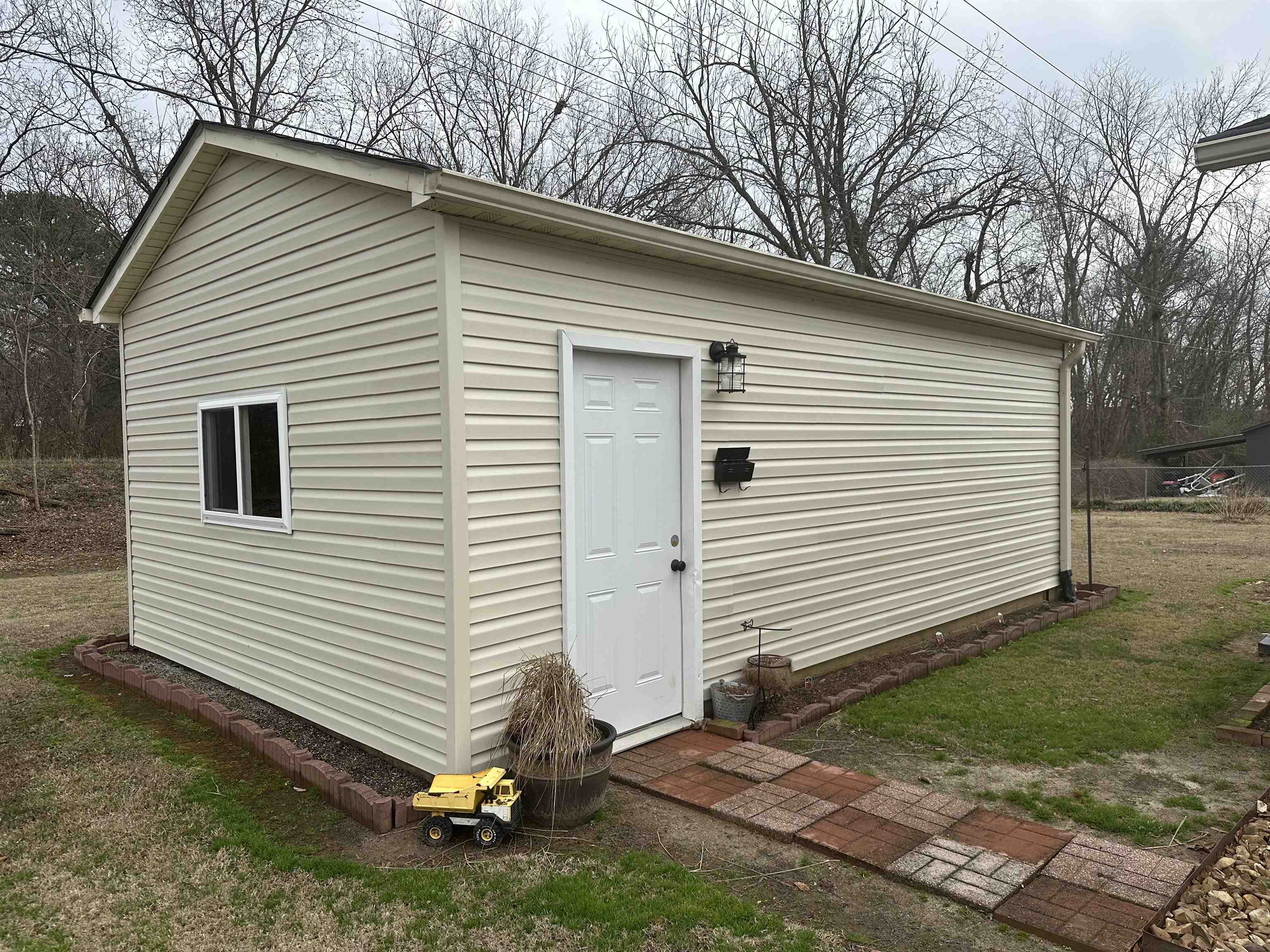 376 Sunset Dr Property Photo 21