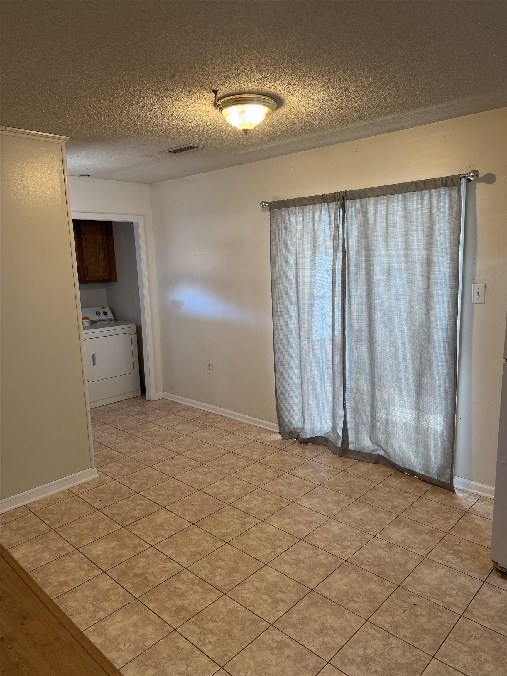 417 Turner Ln Property Photo 6