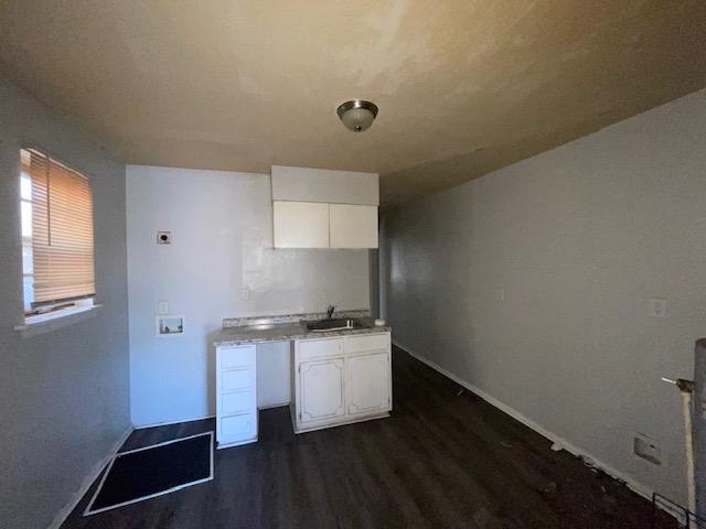 2365 Dexter Ave Property Photo 3