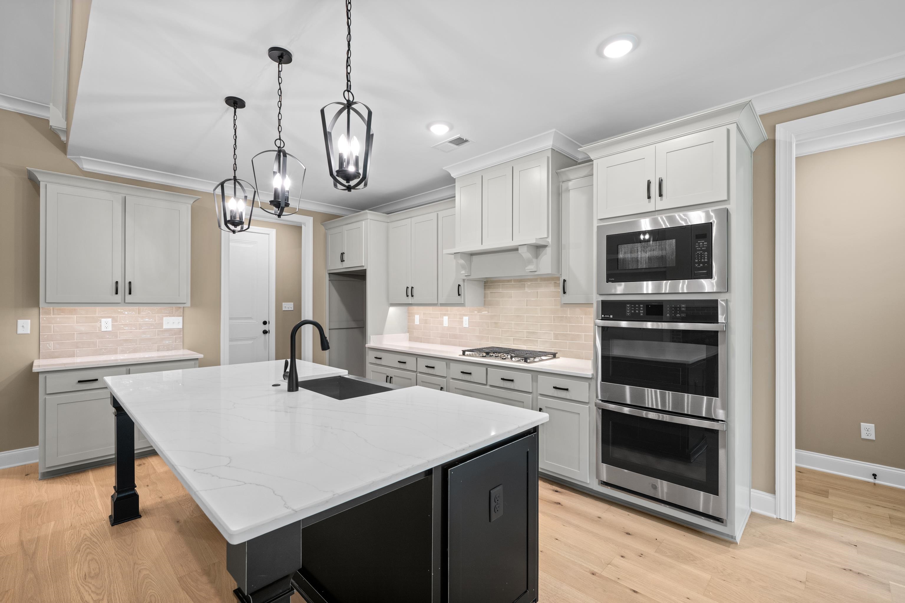 12155 Sugar Magnolia Loop S Property Photo 10