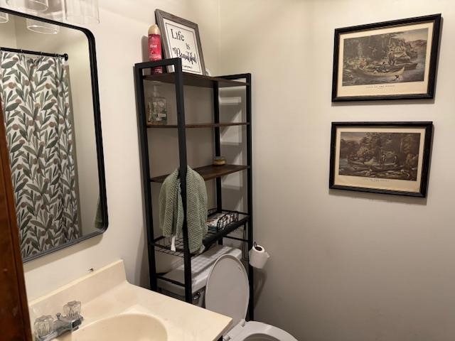525 Middleton Loop Property Photo 13